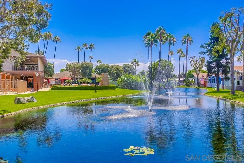 https://cdn.realtyfeed.com/cdn/127/250041242/73aea0517714e8fe78f18e8947ac5f16.webp
