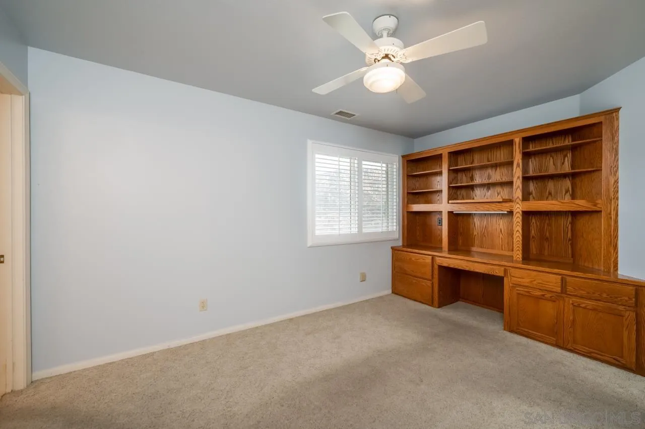 https://cdn.realtyfeed.com/cdn/127/250041245/0d1be6330b440052dd536971a2a9f7e6.webp