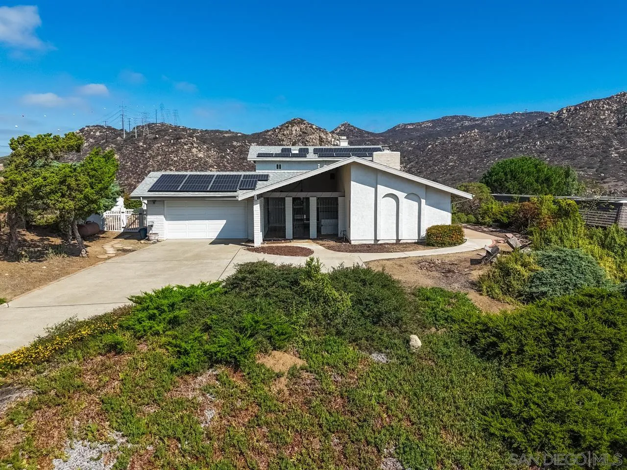 https://cdn.realtyfeed.com/cdn/127/250041245/48dd9086f3f7e629150d9e7822ca112c.webp
