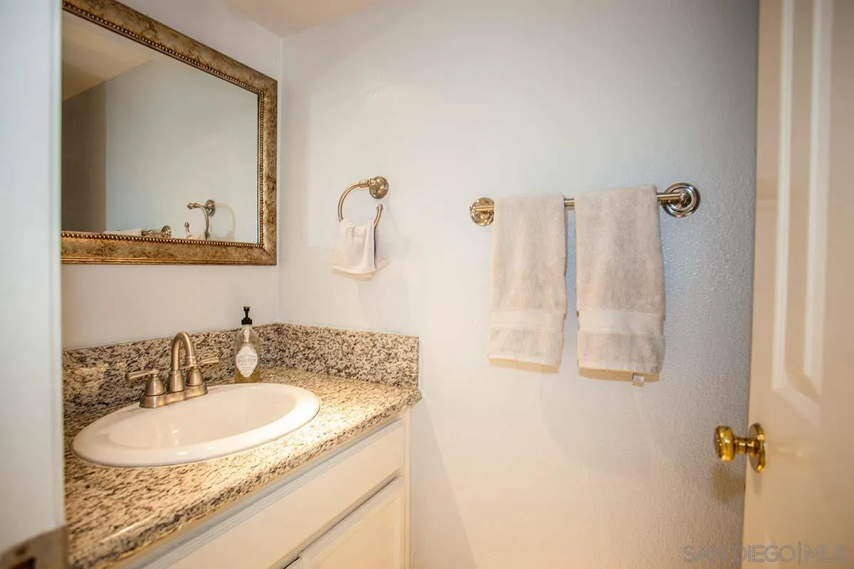 https://cdn.realtyfeed.com/cdn/127/250041246/45e6162e52c67d42c17caa991d5df229.webp