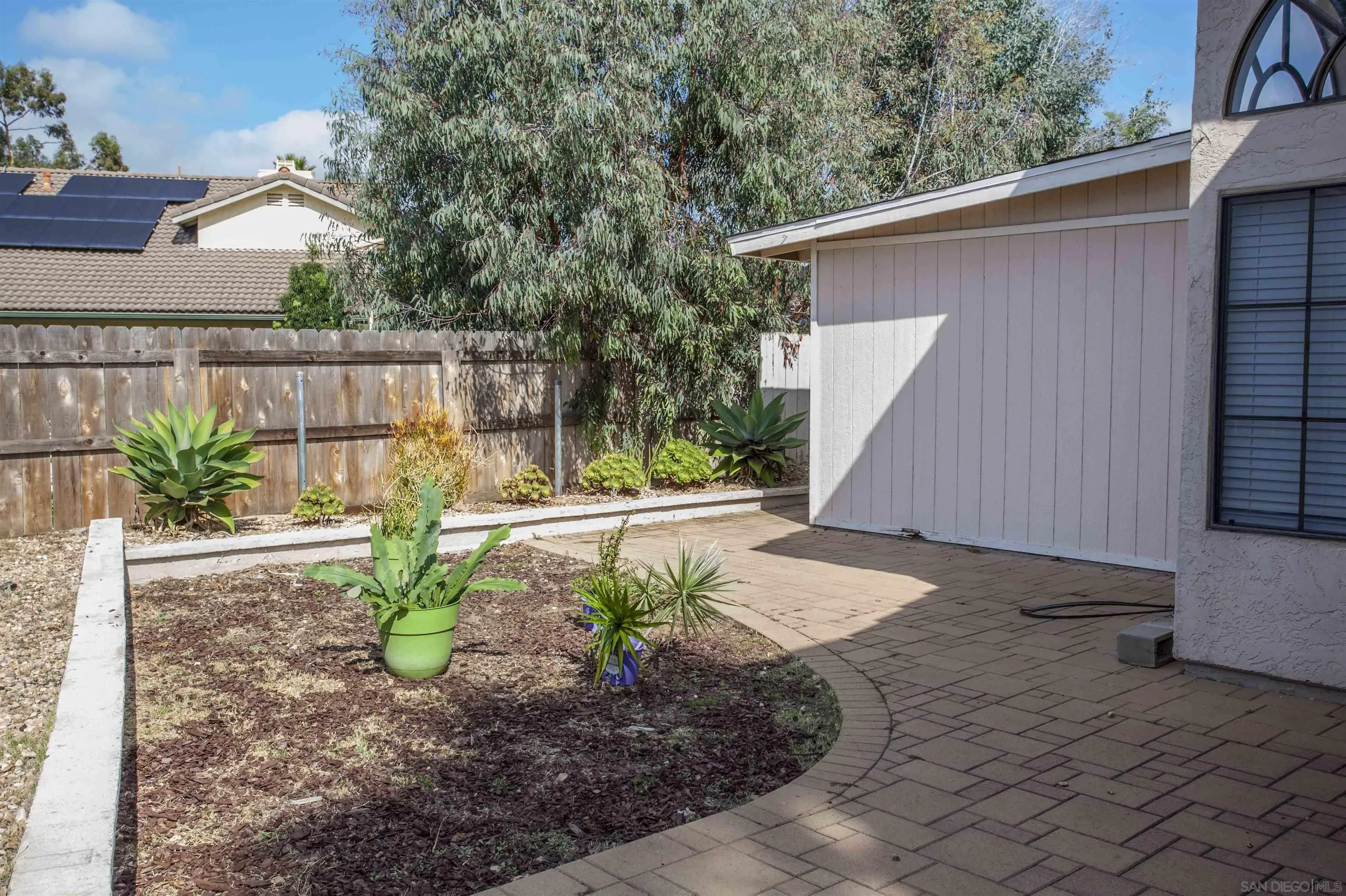 https://cdn.realtyfeed.com/cdn/127/250041246/4b5b68953bddc31e41e7d69a4a8feb12.webp