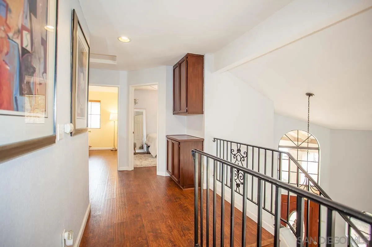 https://cdn.realtyfeed.com/cdn/127/250041246/90a1c708c3cc0347f0d0a81075883956.webp