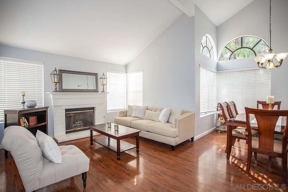 https://cdn.realtyfeed.com/cdn/127/250041246/fa1a368f6359dc0f0bec28e11aaae18c.webp