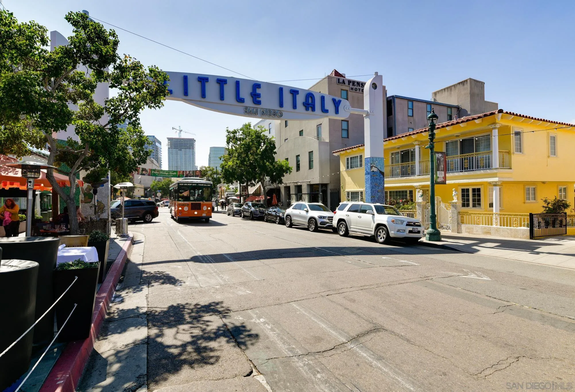 https://cdn.realtyfeed.com/cdn/127/250041248/0102aa5be708c62c2ccaaa44c6cfbb9e.webp