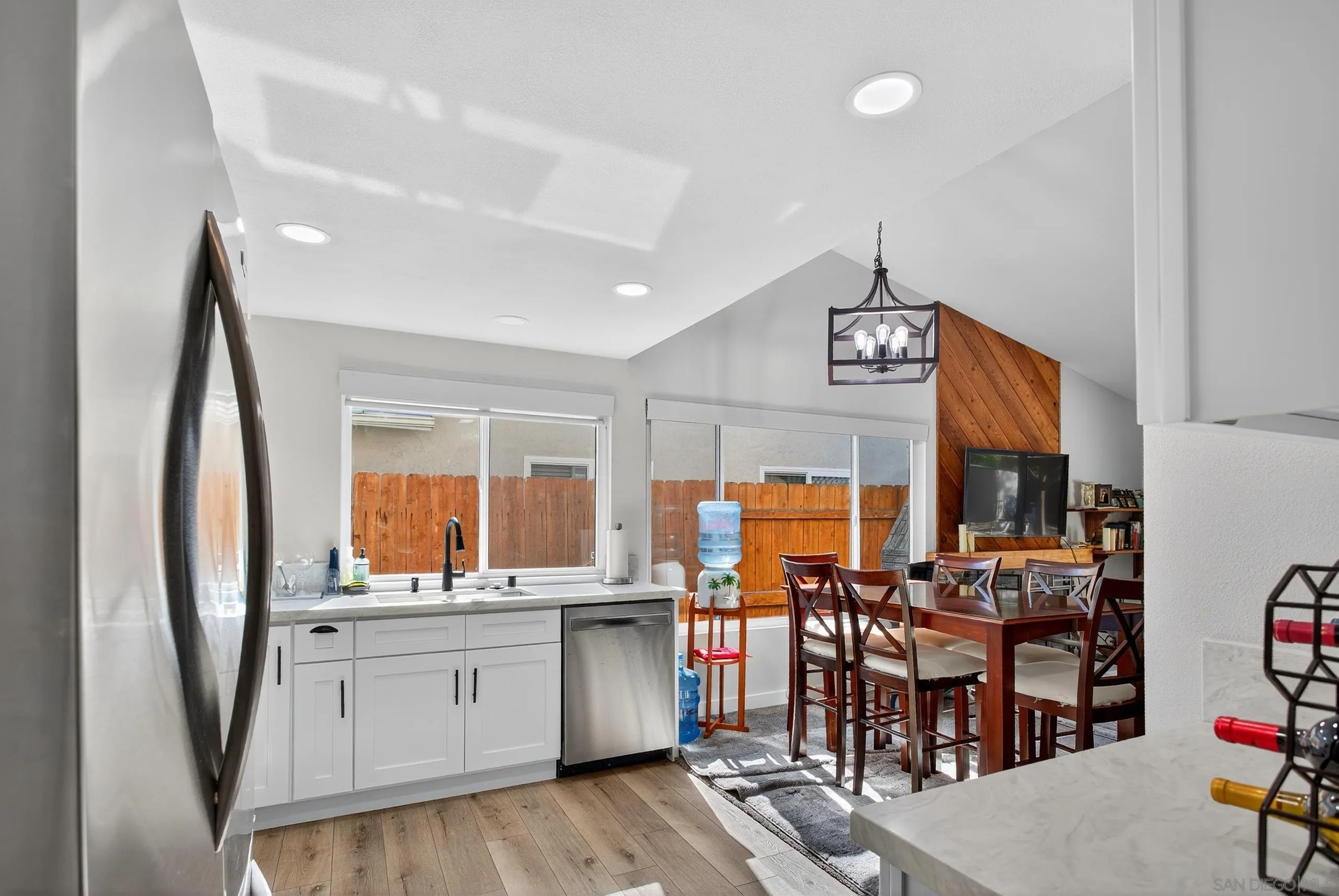 https://cdn.realtyfeed.com/cdn/127/250041249/1cc5cbe14cf1ca68546a24c7bfc62554.webp