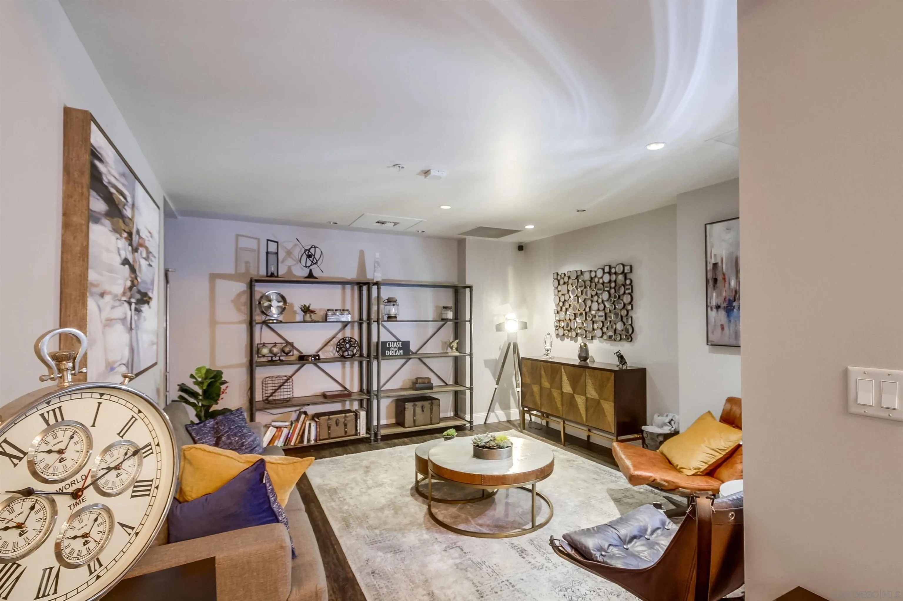 https://cdn.realtyfeed.com/cdn/127/250041257/1f6bce11adf1748b0e9a17c5546ad70c.webp