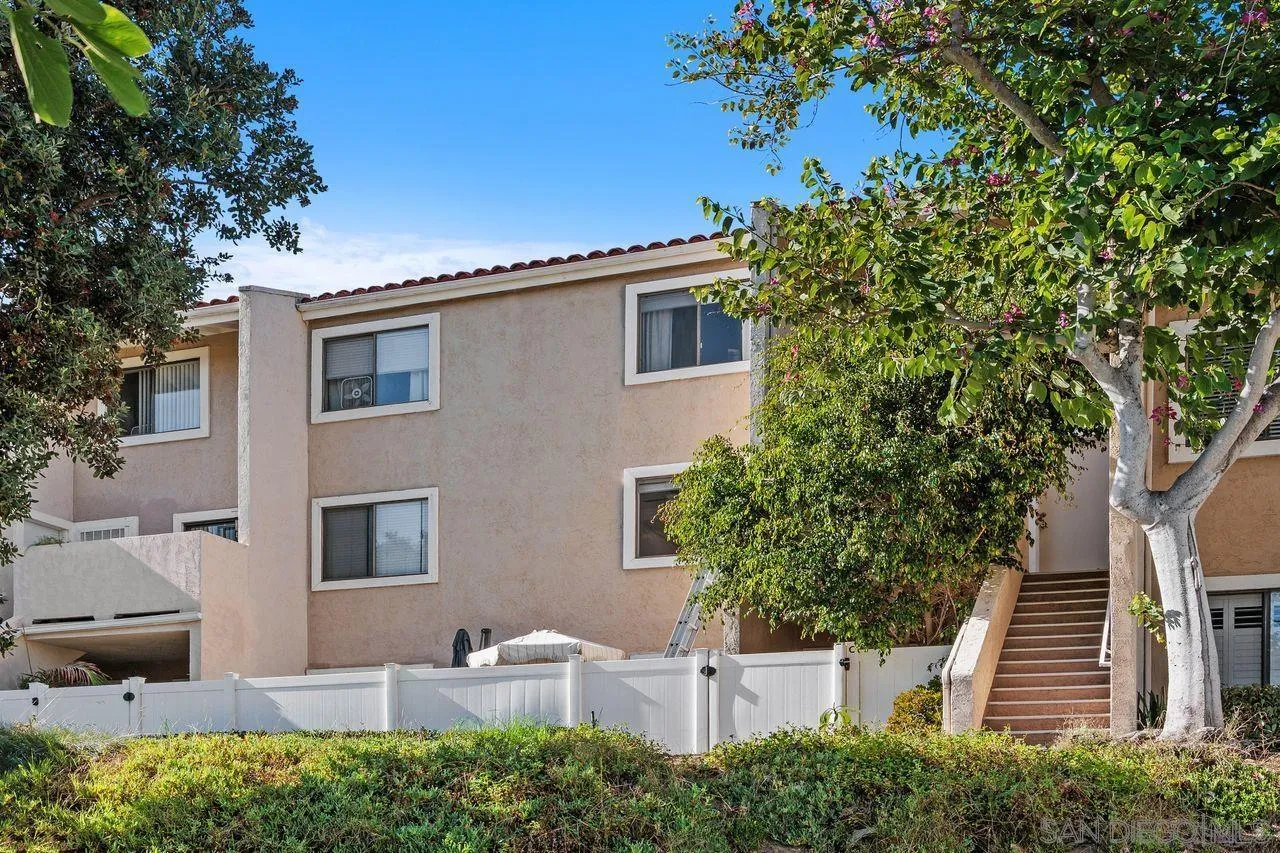 https://cdn.realtyfeed.com/cdn/127/250041259/95f77e19cfdda1585848fffb45bdcef3.webp