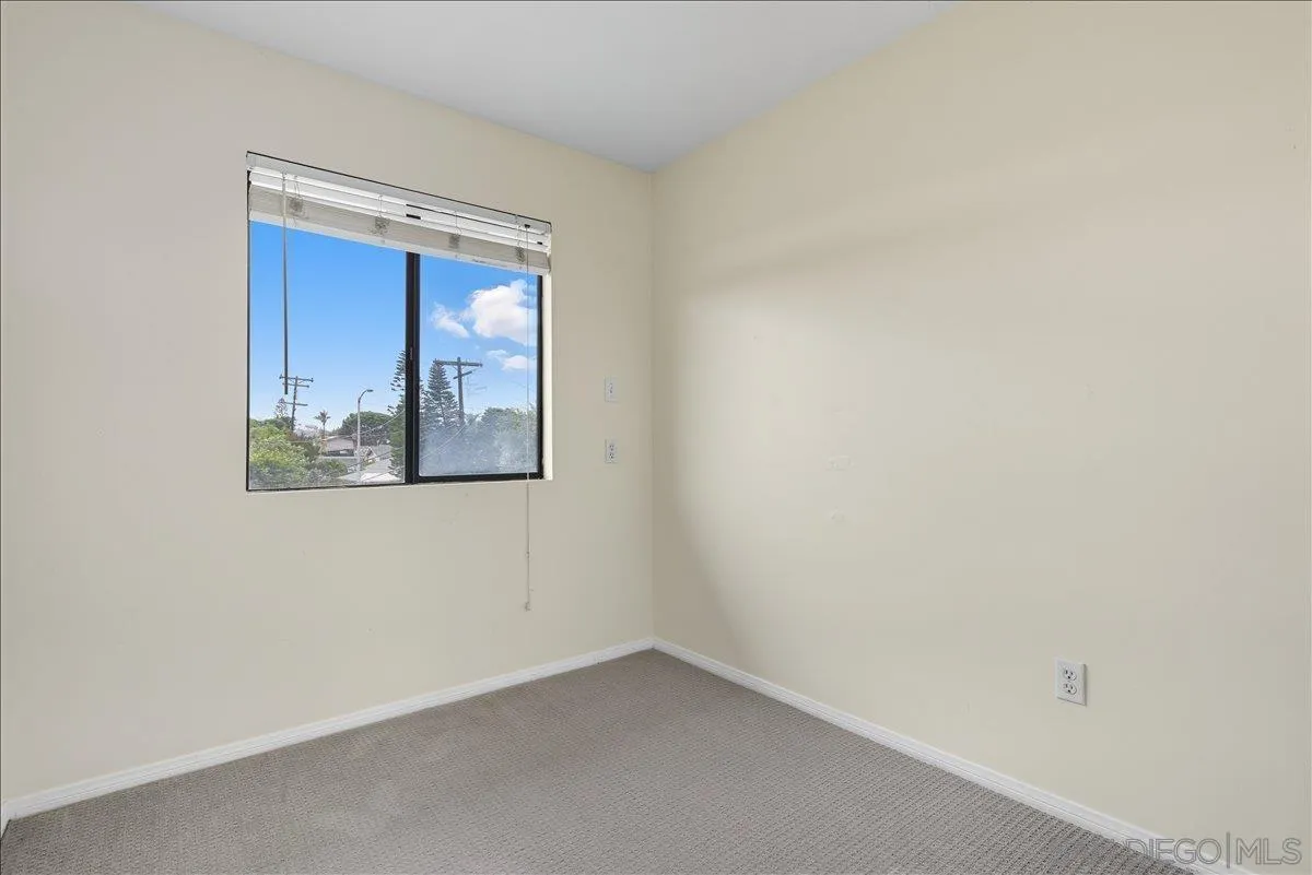 https://cdn.realtyfeed.com/cdn/127/250041260/c4e48097469bdf6769b36130f2ca054b.webp