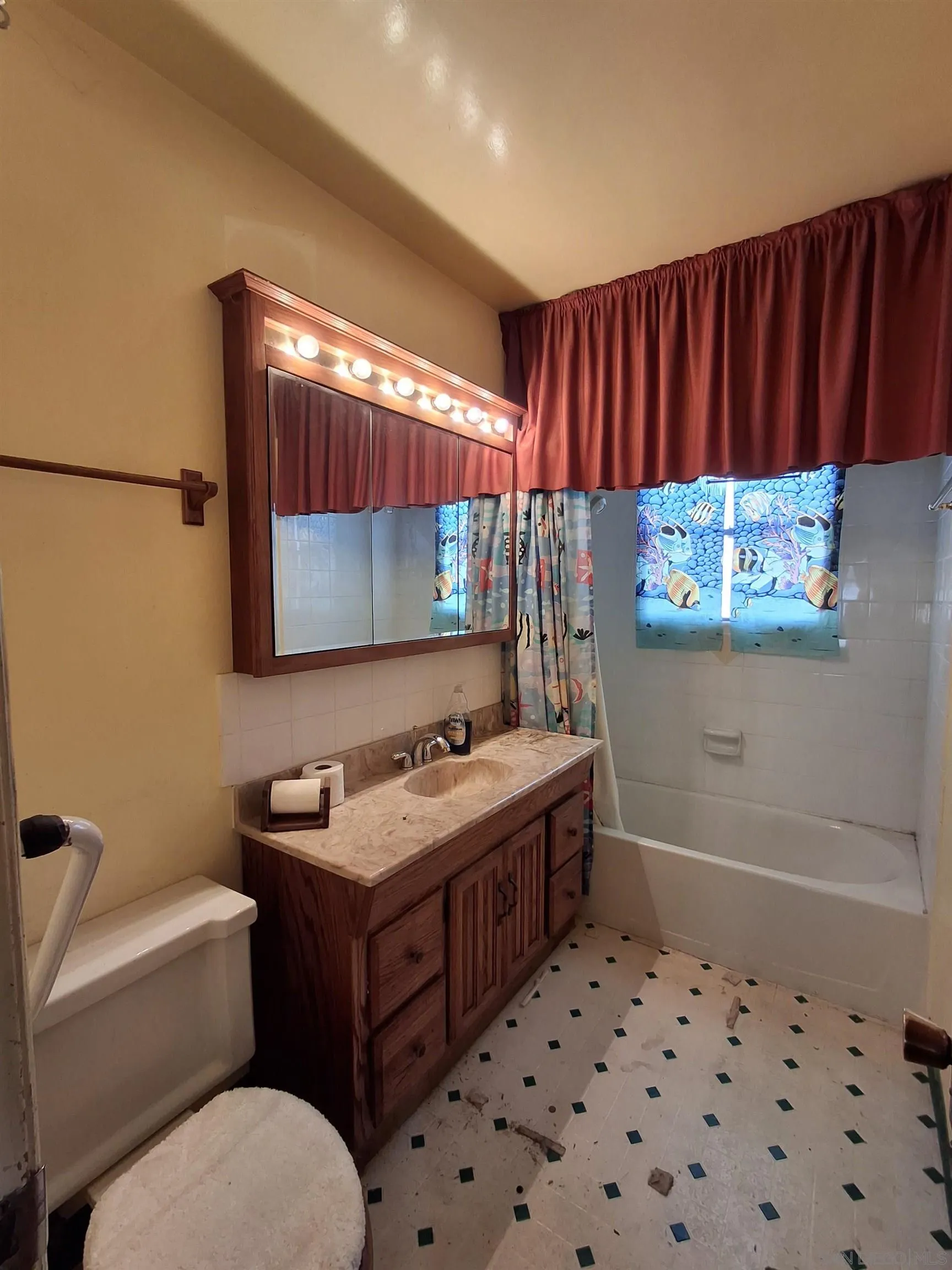 https://cdn.realtyfeed.com/cdn/127/250041264/2a3f0928dcc1ca615d96d8c20cbc01d9.webp