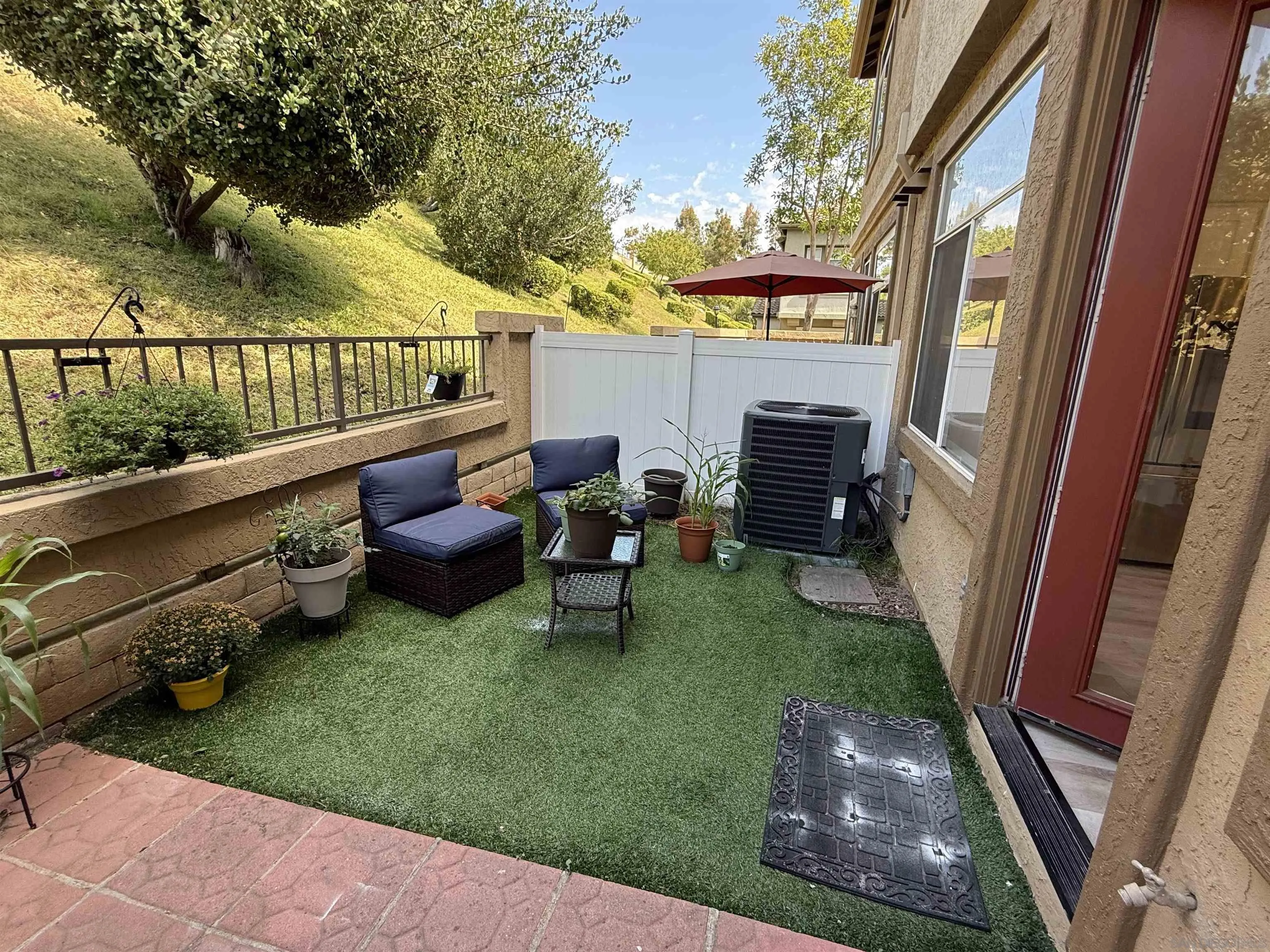 Photo #3: 250041265 Listing 