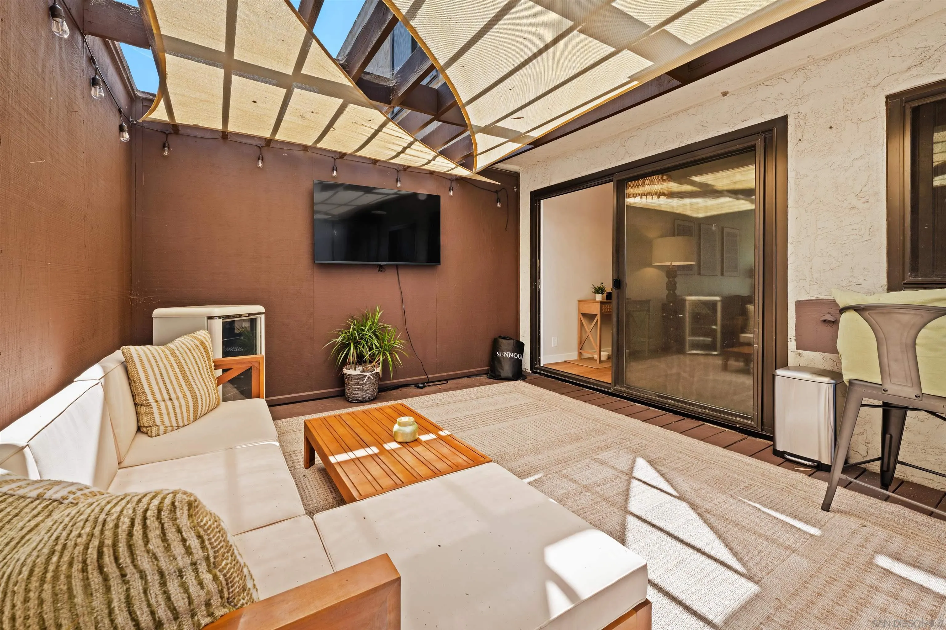 https://cdn.realtyfeed.com/cdn/127/250041267/254e2f85d669fc90a8e6d18e449a898a.webp