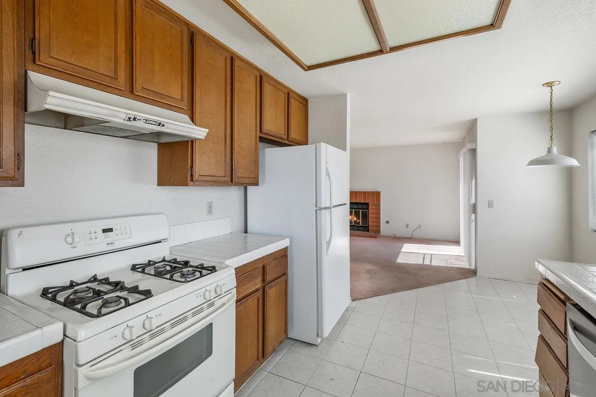 https://cdn.realtyfeed.com/cdn/127/250041269/10ad9b278269f0fe4df72685a9f94e0a.webp