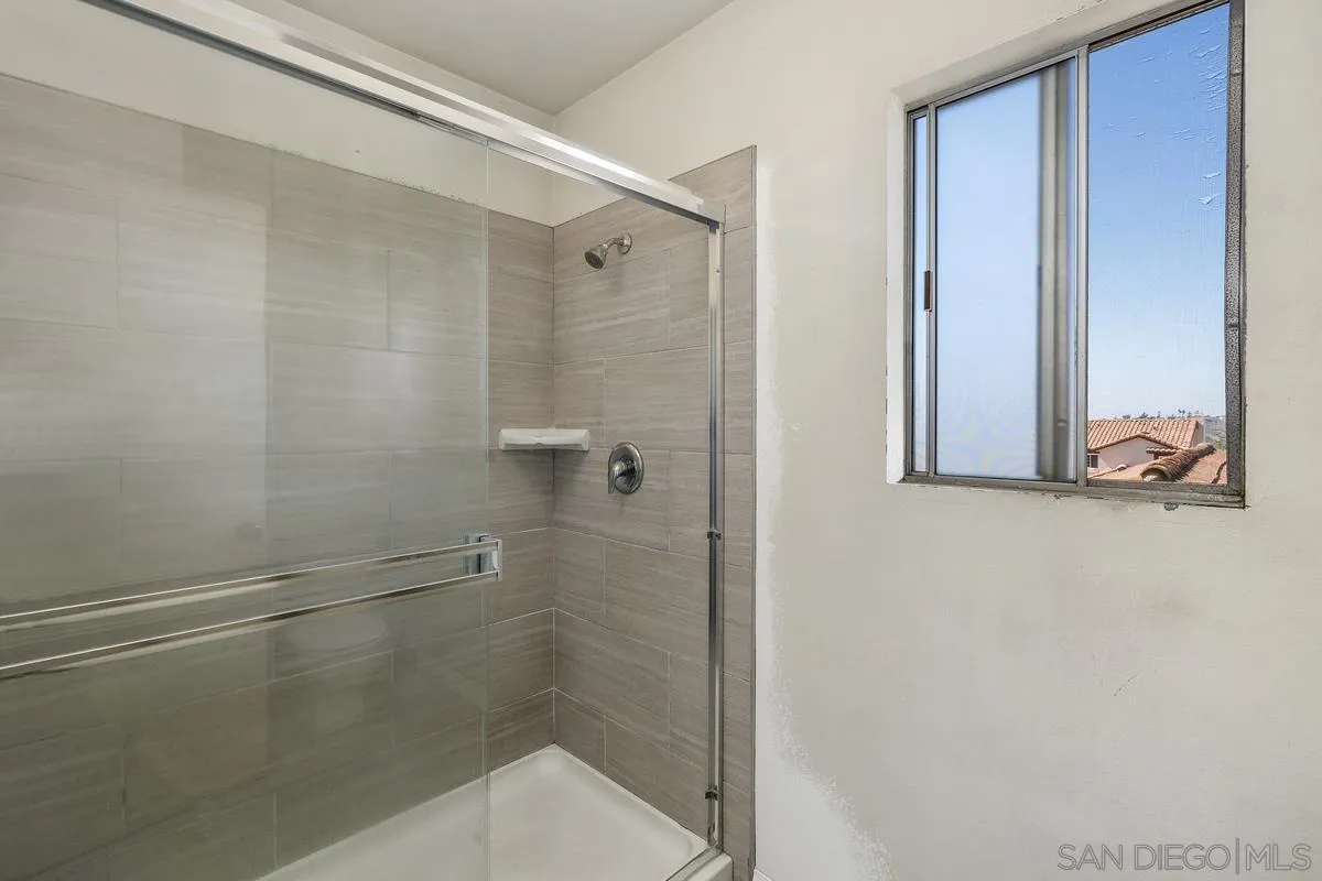 https://cdn.realtyfeed.com/cdn/127/250041269/3923aad5ac2954aff6b70e60ea40312b.webp
