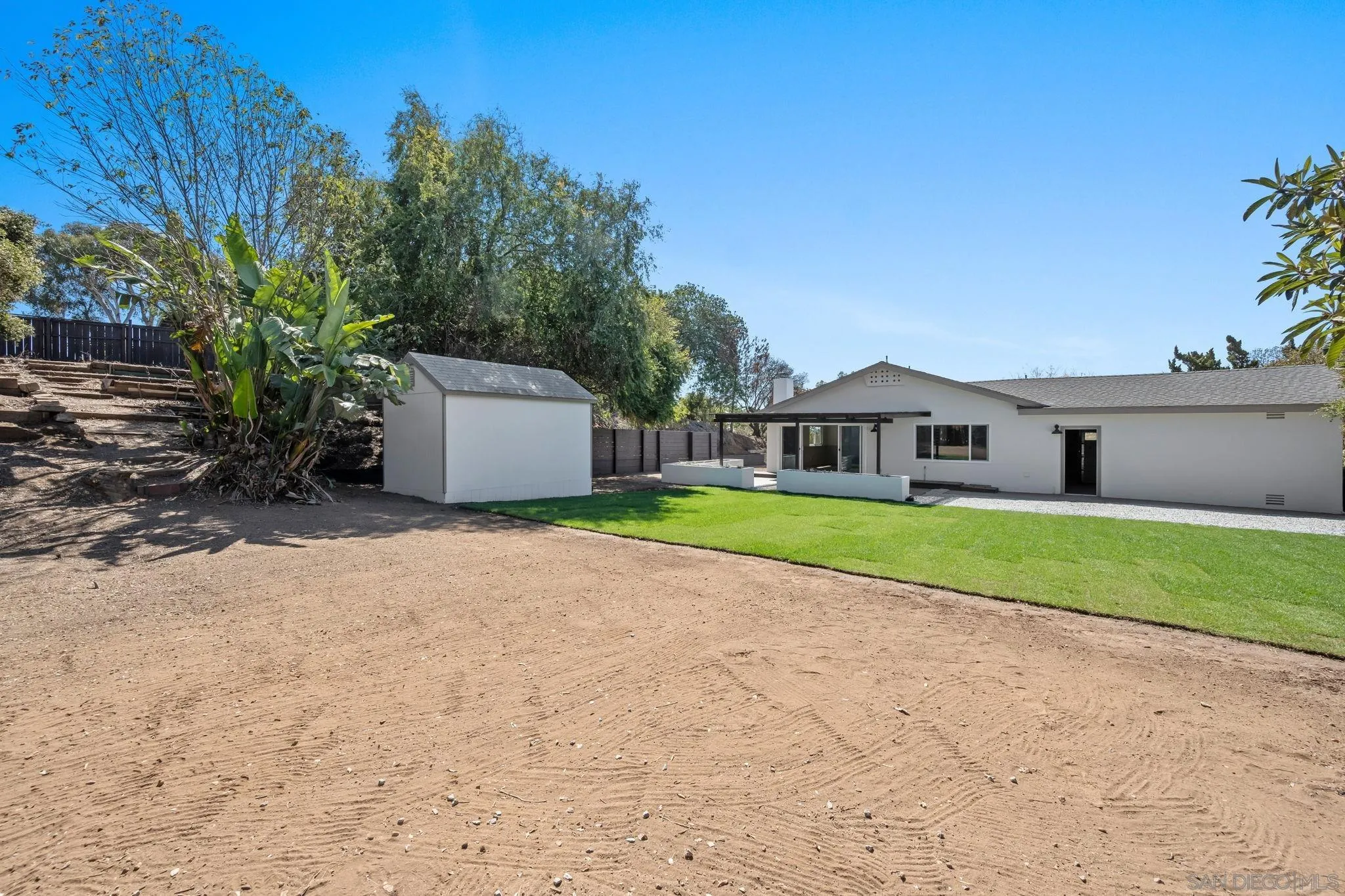 https://cdn.realtyfeed.com/cdn/127/250041271/15f44e95bc8151cfb8afd8e960ee3e48.webp