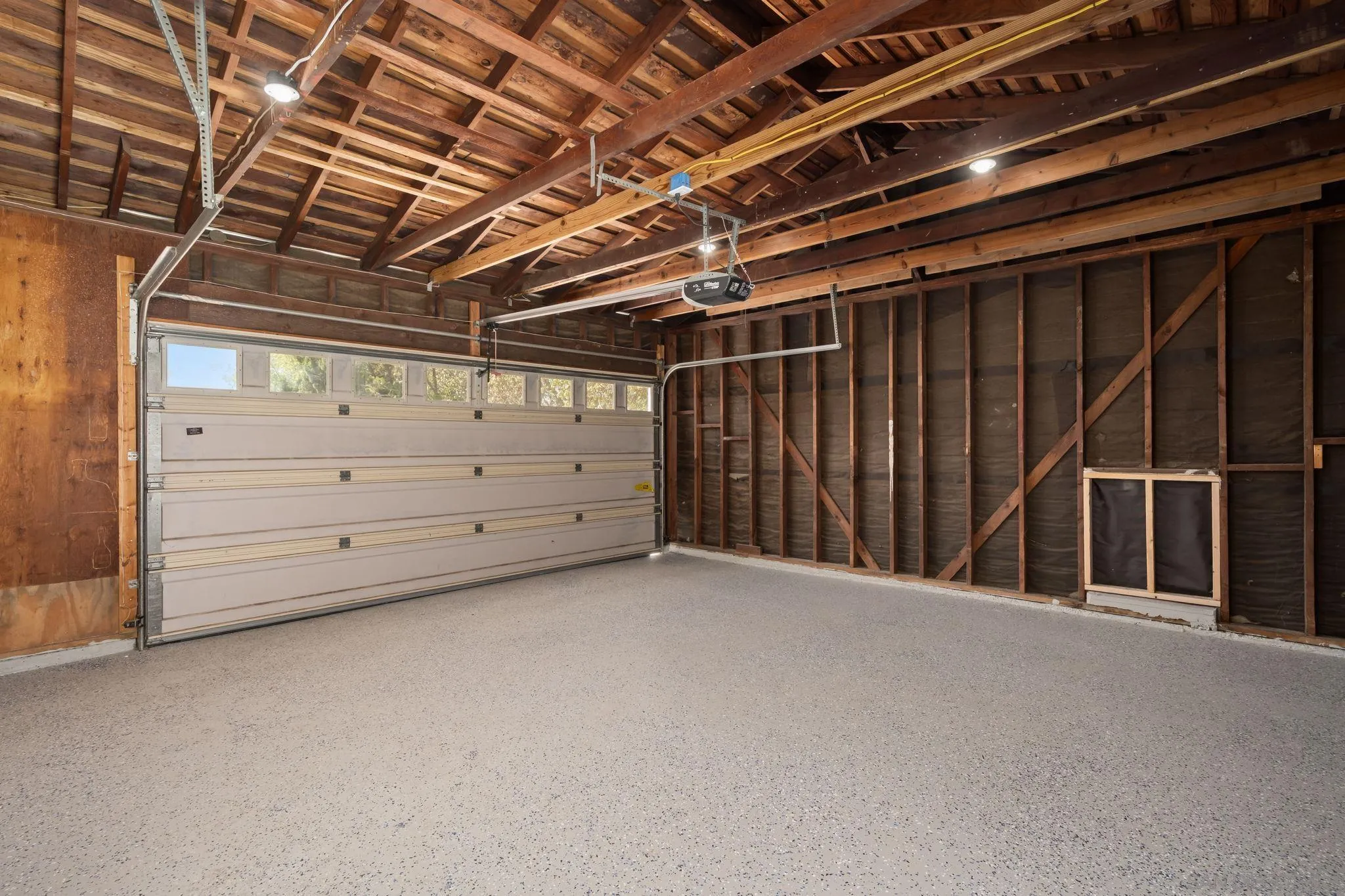 https://cdn.realtyfeed.com/cdn/127/250041271/517d810103ae4cc4a5cc4ec0bb800a01.webp