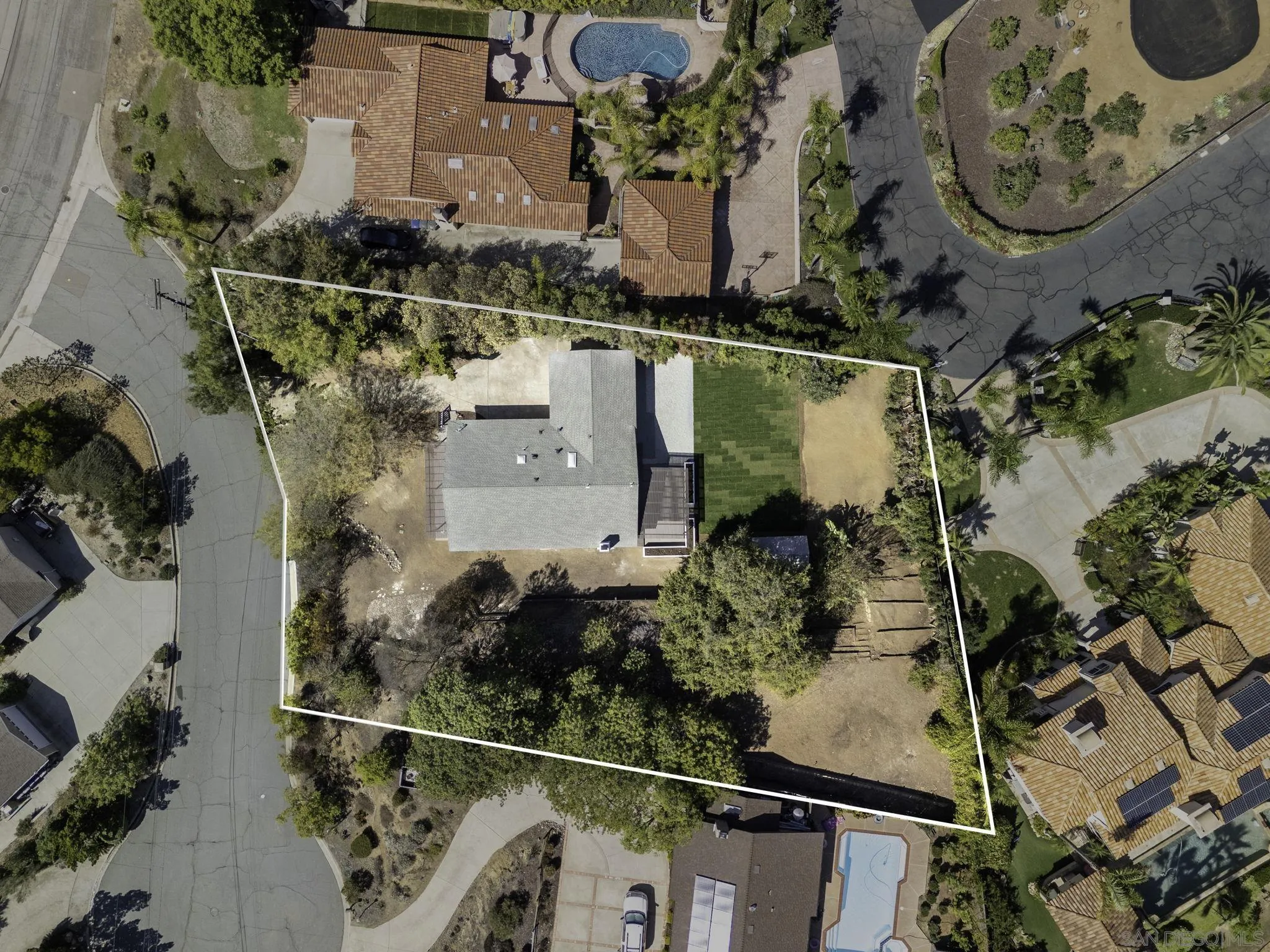 https://cdn.realtyfeed.com/cdn/127/250041271/ab2a0da0de920e72fe8aa4fff10f77c8.webp
