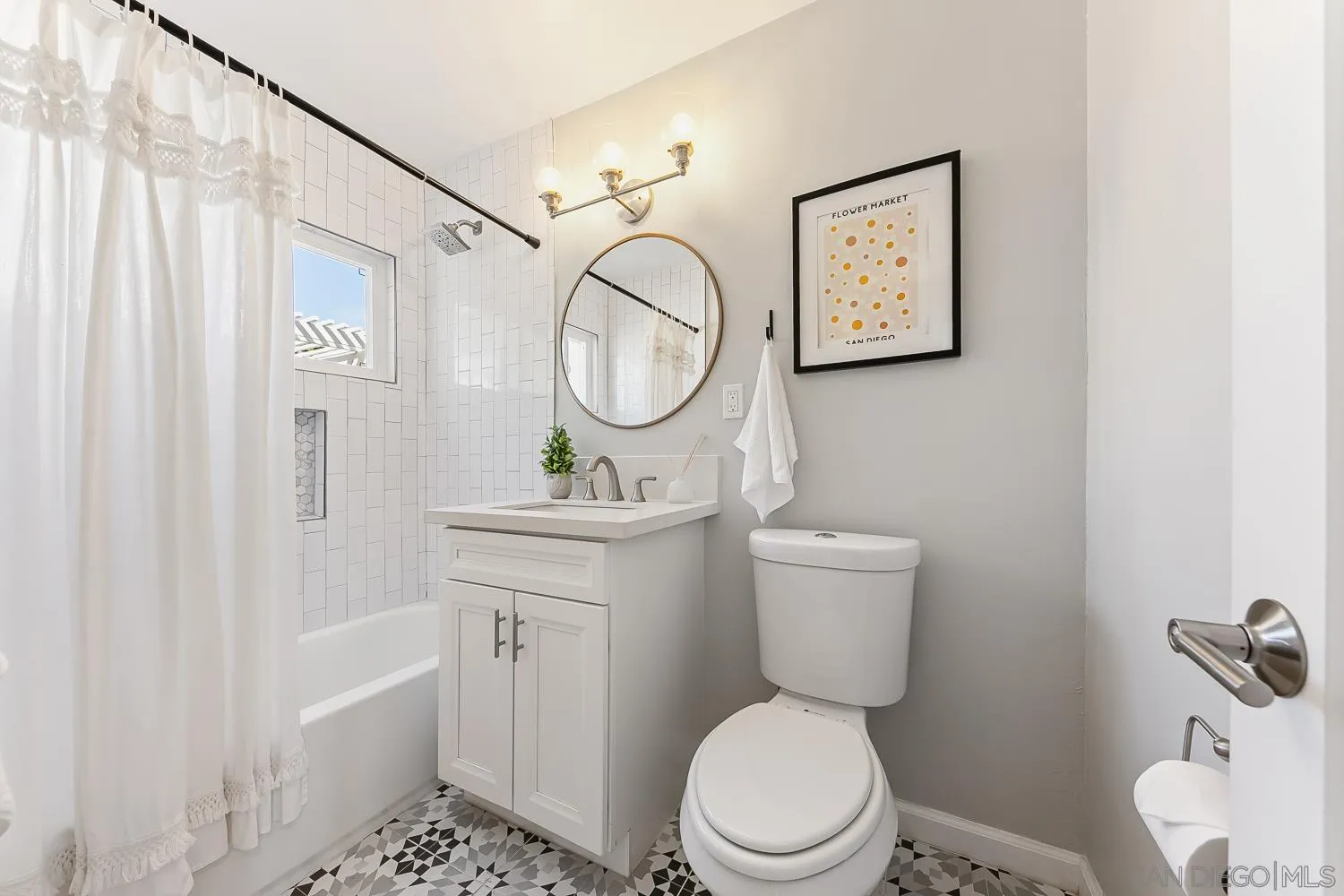 https://cdn.realtyfeed.com/cdn/127/250041273/1876d39a09e21185c7107e0e3b4aafb3.webp