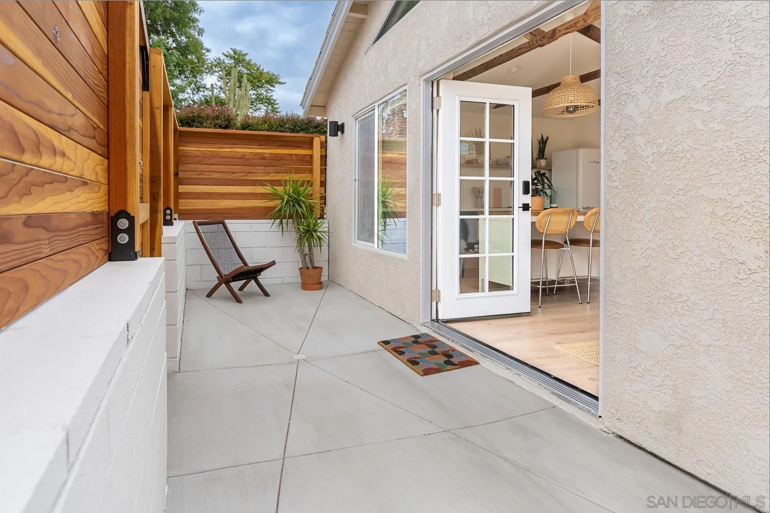 https://cdn.realtyfeed.com/cdn/127/250041273/54ca3f9dac20c459aec46f9273a81f44.webp