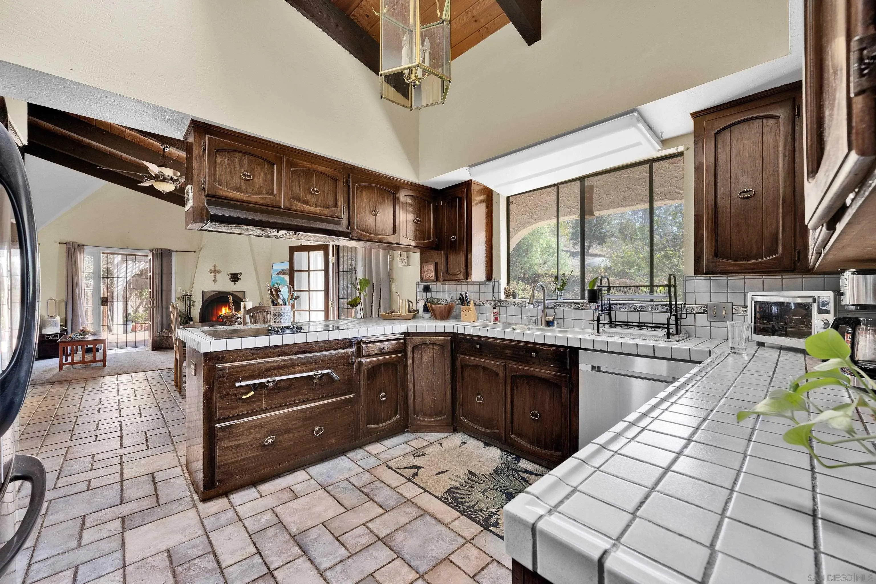 https://cdn.realtyfeed.com/cdn/127/250041279/ea7aa37f2a54a48523a0c5fc92cb765b.webp