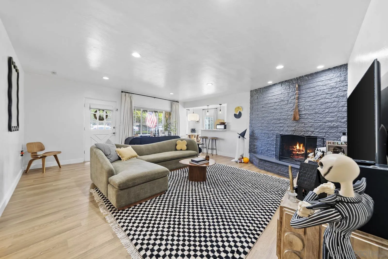 https://cdn.realtyfeed.com/cdn/127/250041280/018d1035883a9e9b5bb5d97a2df4f430.webp