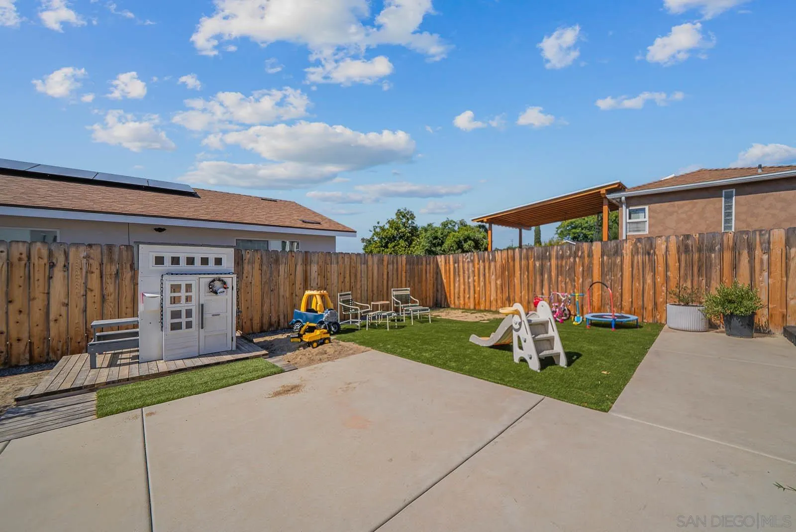 https://cdn.realtyfeed.com/cdn/127/250041280/a0efacd16fc2aca602bdce7a2e9cef7b.webp