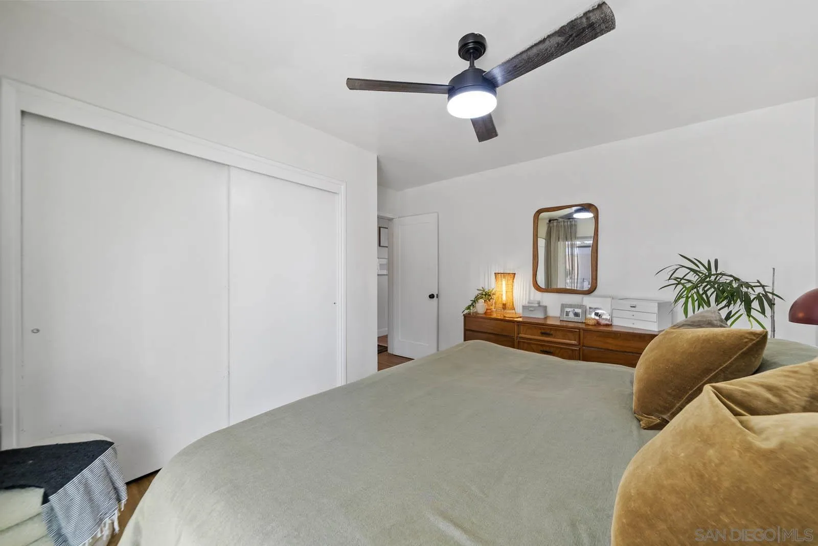 https://cdn.realtyfeed.com/cdn/127/250041280/d9b344efb0c25becebadc27985fdaef1.webp