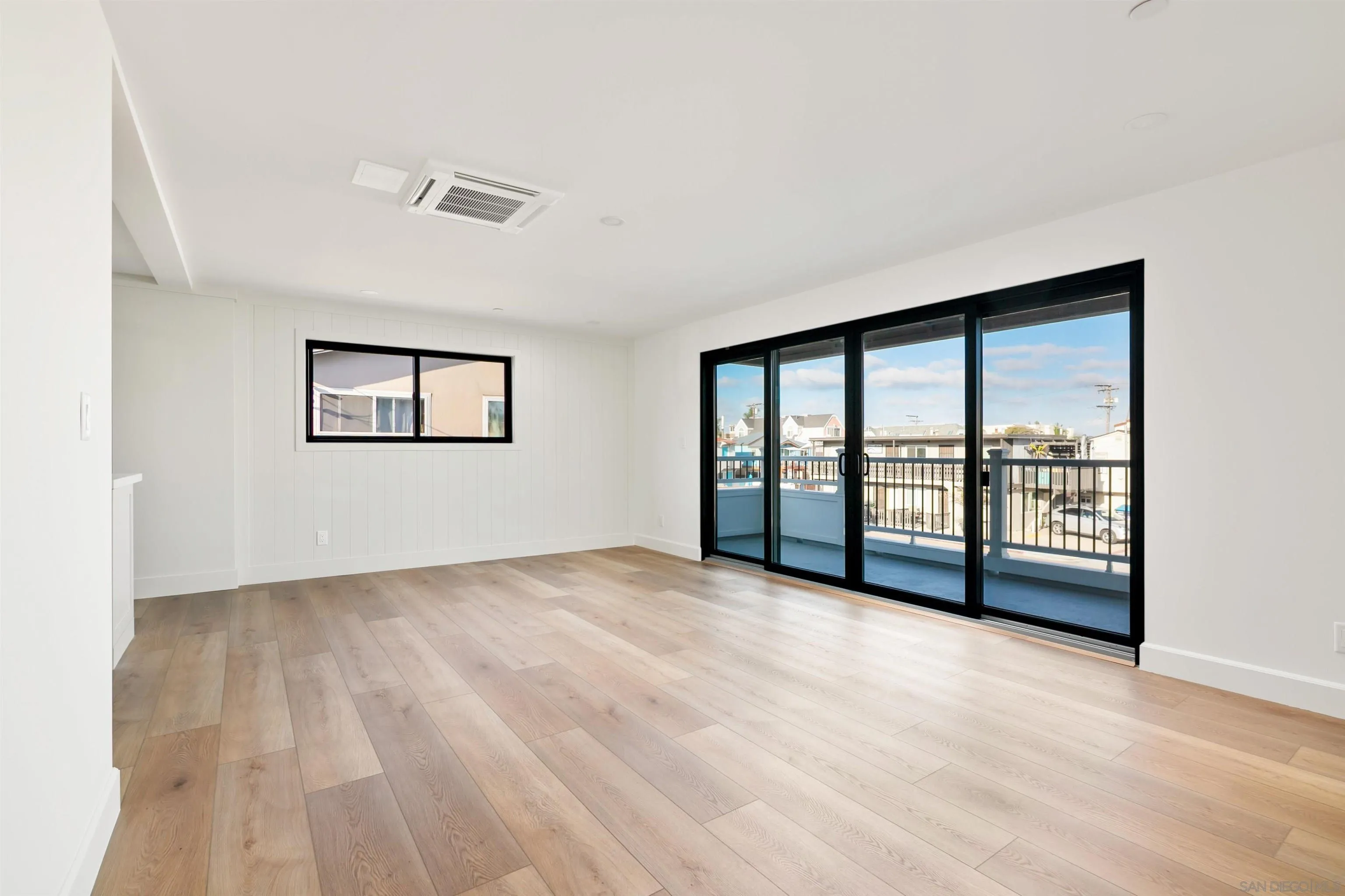 https://cdn.realtyfeed.com/cdn/127/250041286/cede1ad2f79c956b79297a955cea3c0a.webp