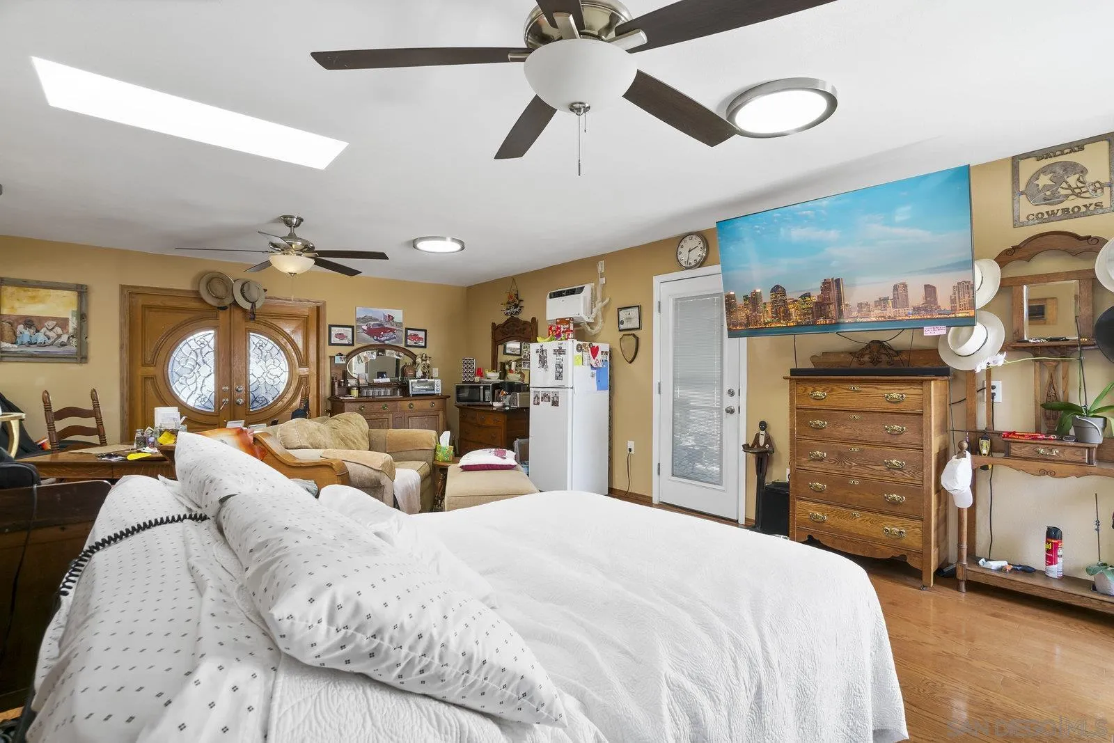 https://cdn.realtyfeed.com/cdn/127/250041289/bd3f76afca7793ac08b1dee5d4970c97.webp