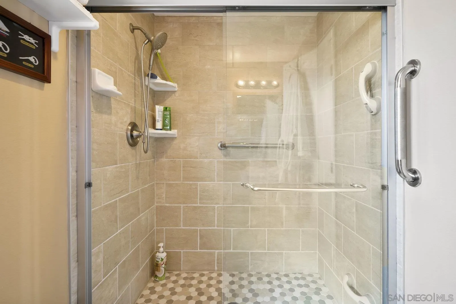 https://cdn.realtyfeed.com/cdn/127/250041289/fcc0d62d9e5c2902a157dbd53fdc6dc8.webp