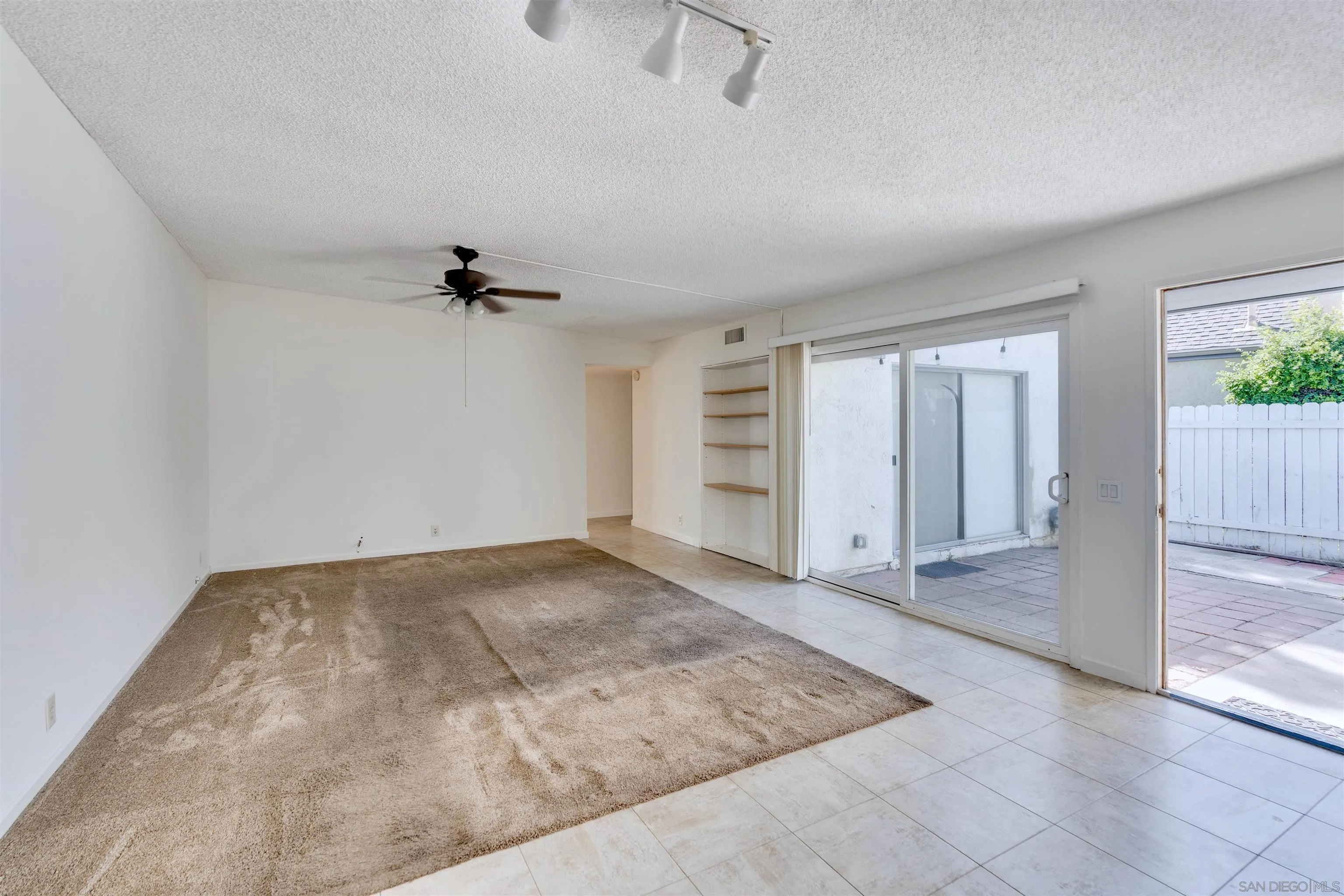 https://cdn.realtyfeed.com/cdn/127/250041290/44dba67aa96154ba2d765b2b0b44a6ea.webp