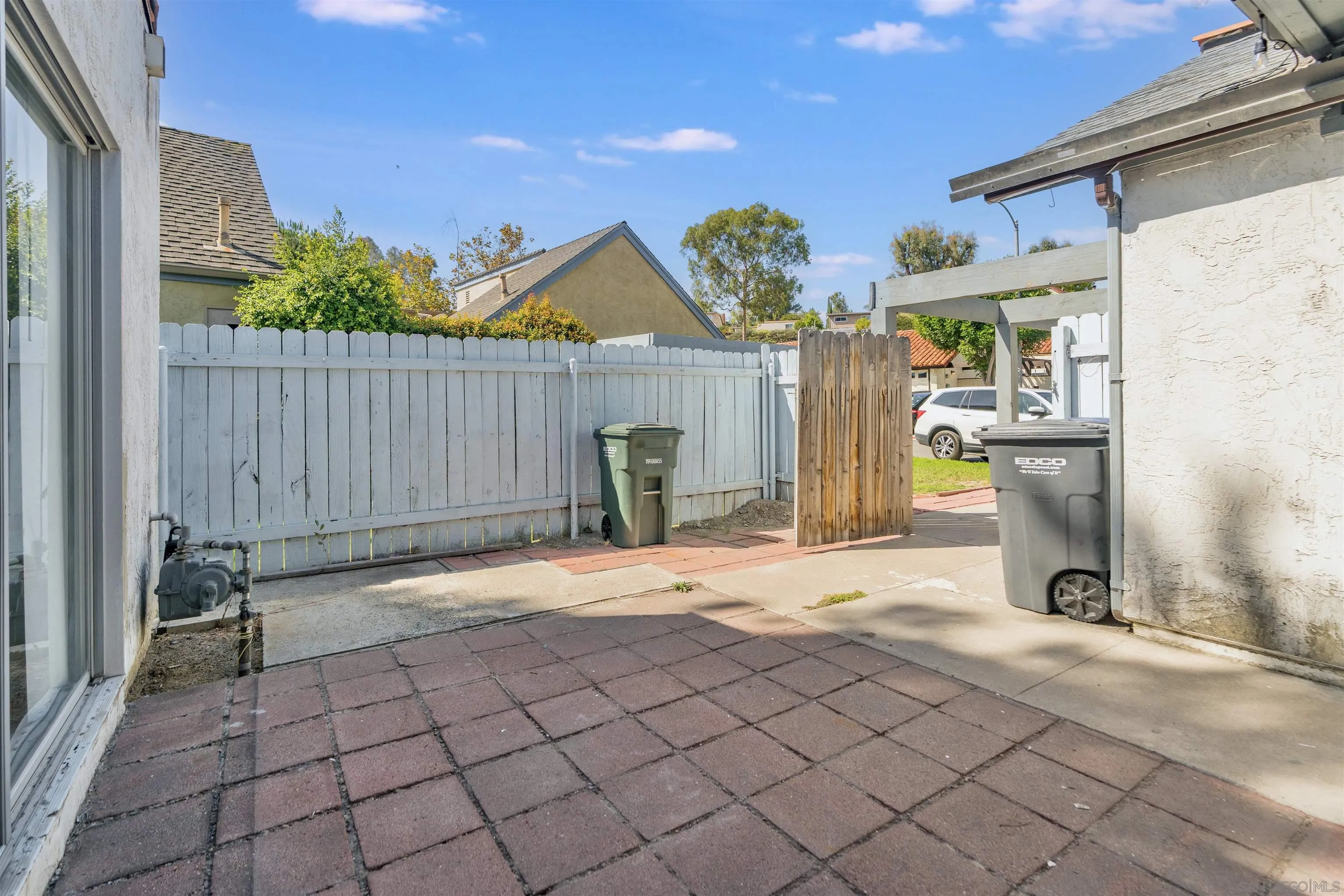 https://cdn.realtyfeed.com/cdn/127/250041290/6c561b03b240586a12f0b065e6da2984.webp