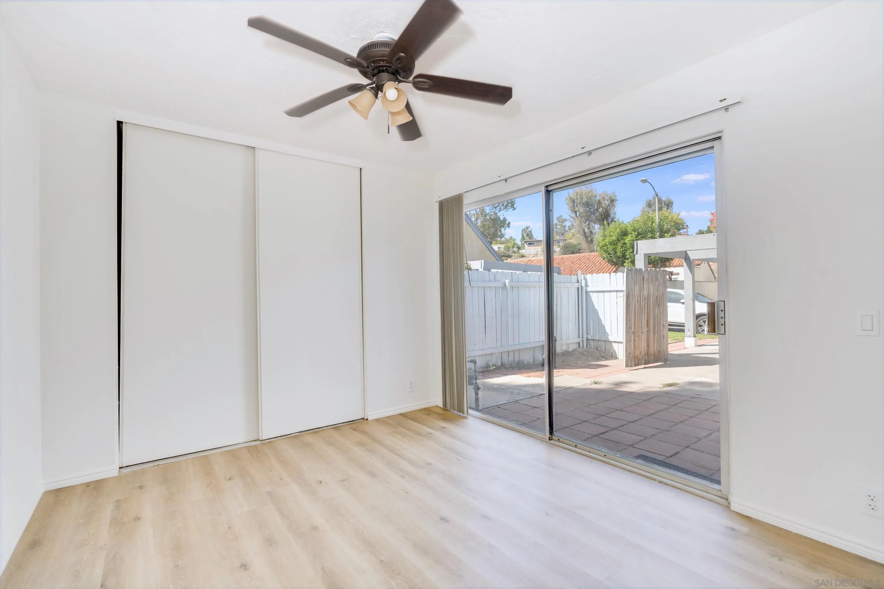 https://cdn.realtyfeed.com/cdn/127/250041290/958d60cc72be093df43e2d2b3c7a662e.webp