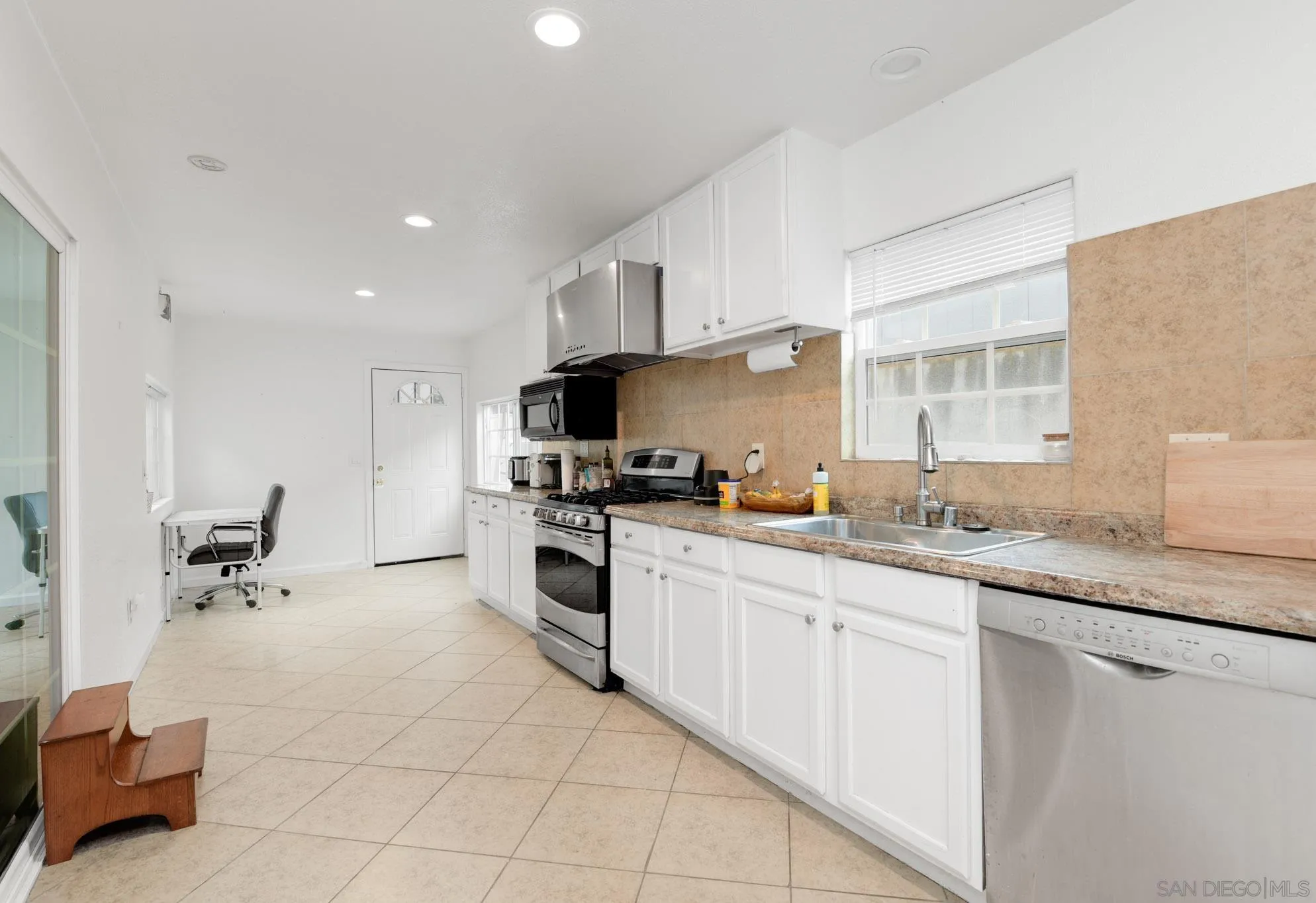 https://cdn.realtyfeed.com/cdn/127/250041291/6c23fe980d6a547c9ccaa86a3279e22b.webp