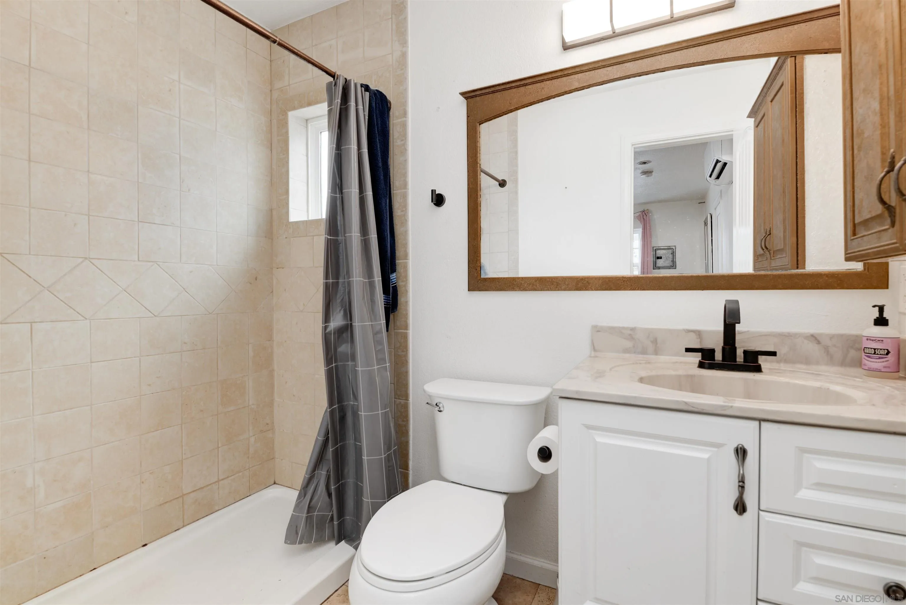 https://cdn.realtyfeed.com/cdn/127/250041291/79e5e10aaf90b7a10edcb6643f291d77.webp