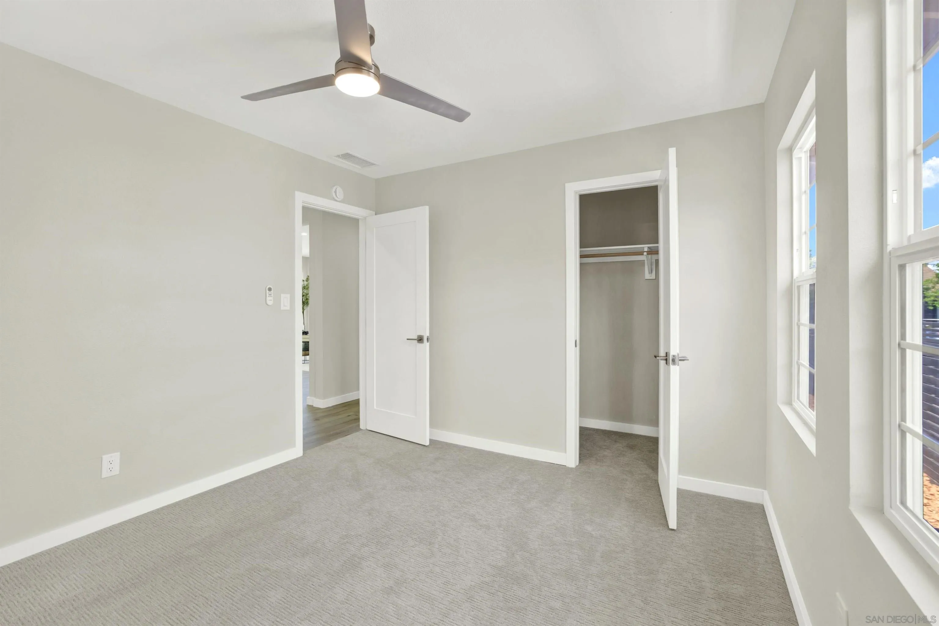 https://cdn.realtyfeed.com/cdn/127/250041293/890e242e14bb684baef1ecdbaf2f7414.webp