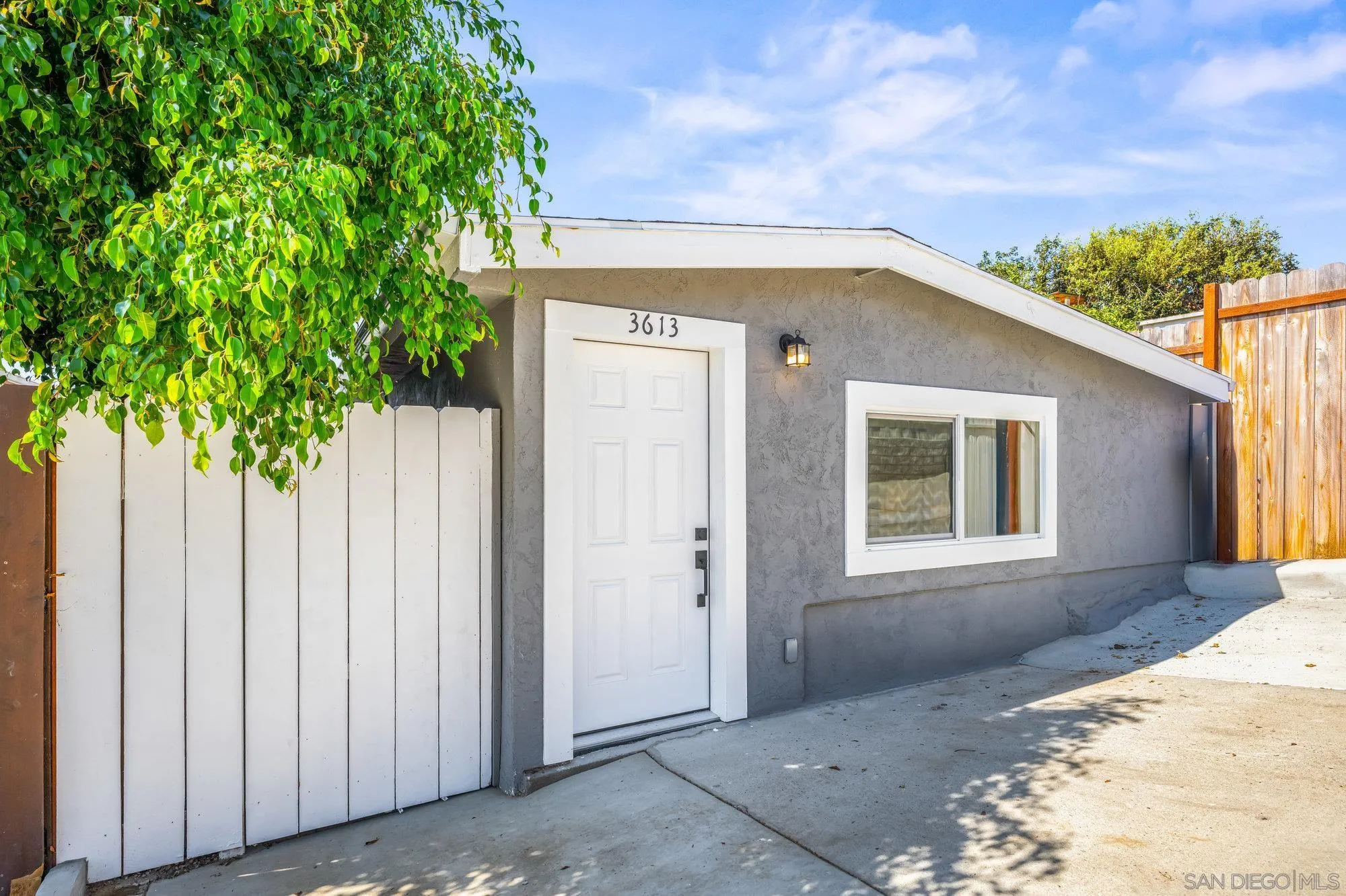 https://cdn.realtyfeed.com/cdn/127/250041295/7fdb46cd9cd986fa843bb8412fb82461.webp