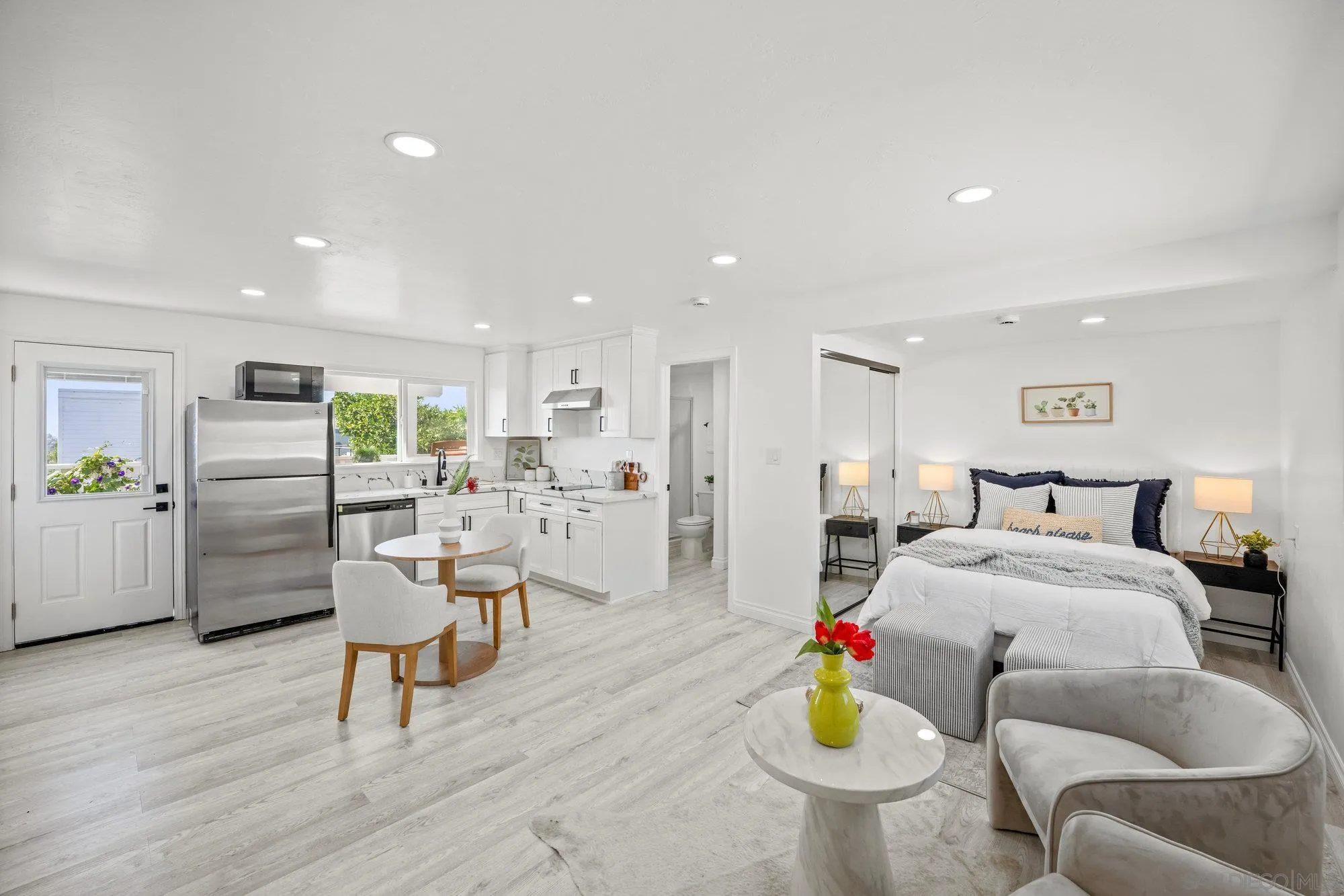 https://cdn.realtyfeed.com/cdn/127/250041295/91c826cb4c7e203308d0e2bbff06a6f5.webp