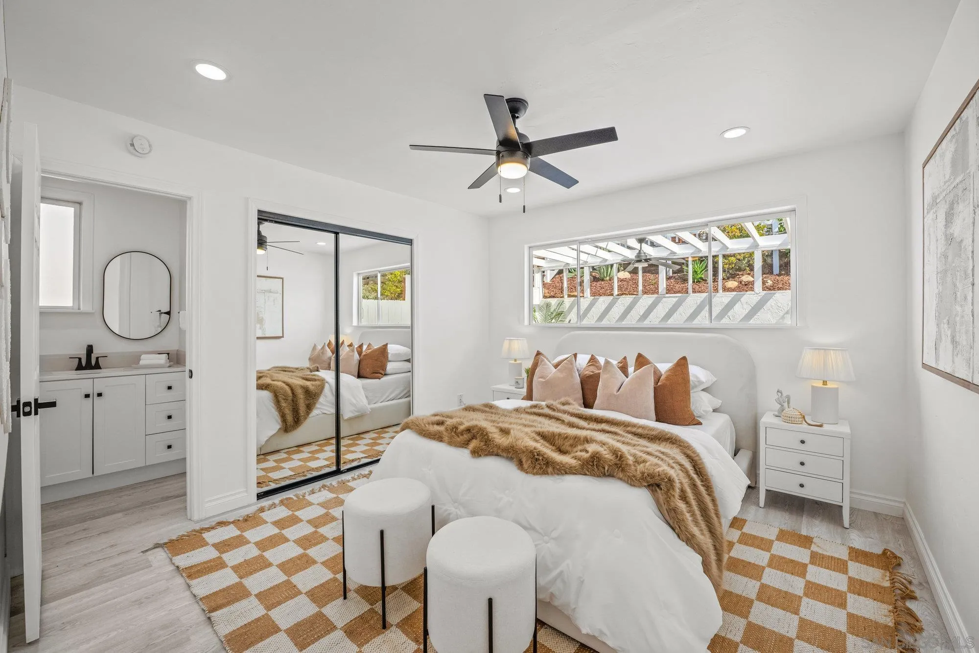 https://cdn.realtyfeed.com/cdn/127/250041295/d915d880b0b3a1c0b6782dd345ef76a2.webp