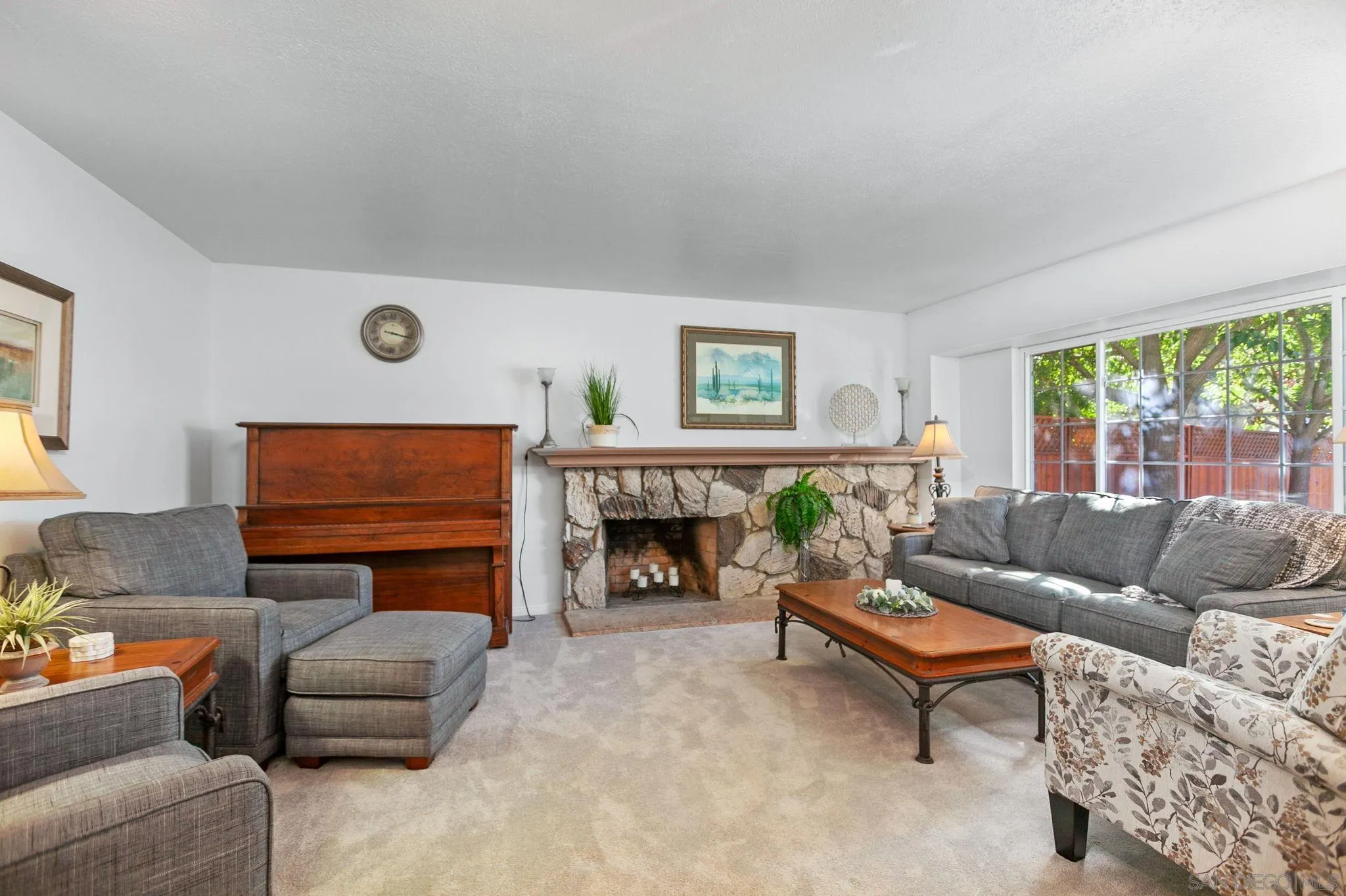 https://cdn.realtyfeed.com/cdn/127/250041297/1f6a1b9ce6e9b410881b562a1f42b809.webp