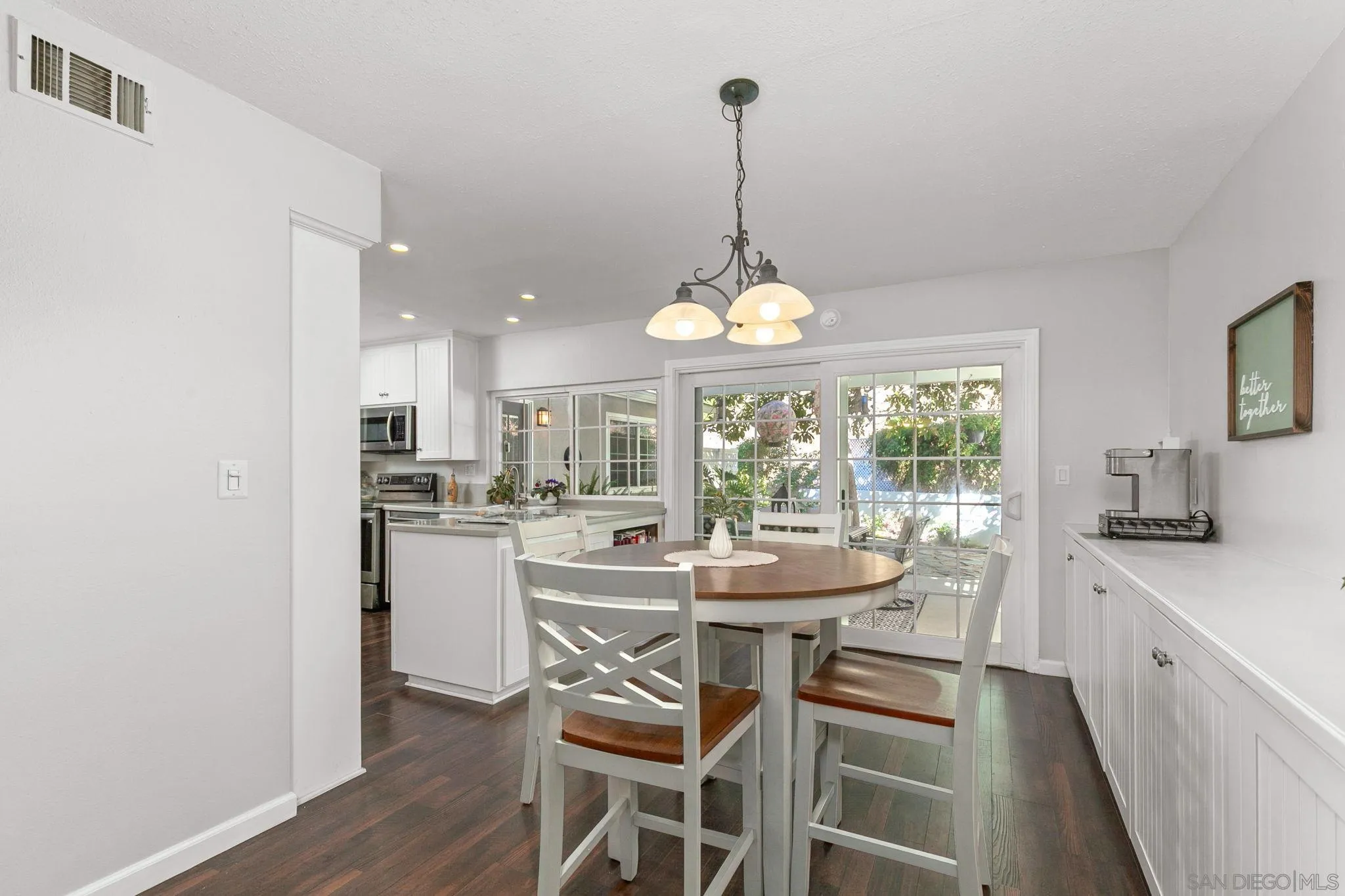 https://cdn.realtyfeed.com/cdn/127/250041297/b6f45fa3d8cd2e0143ae46d1ecebd5ff.webp