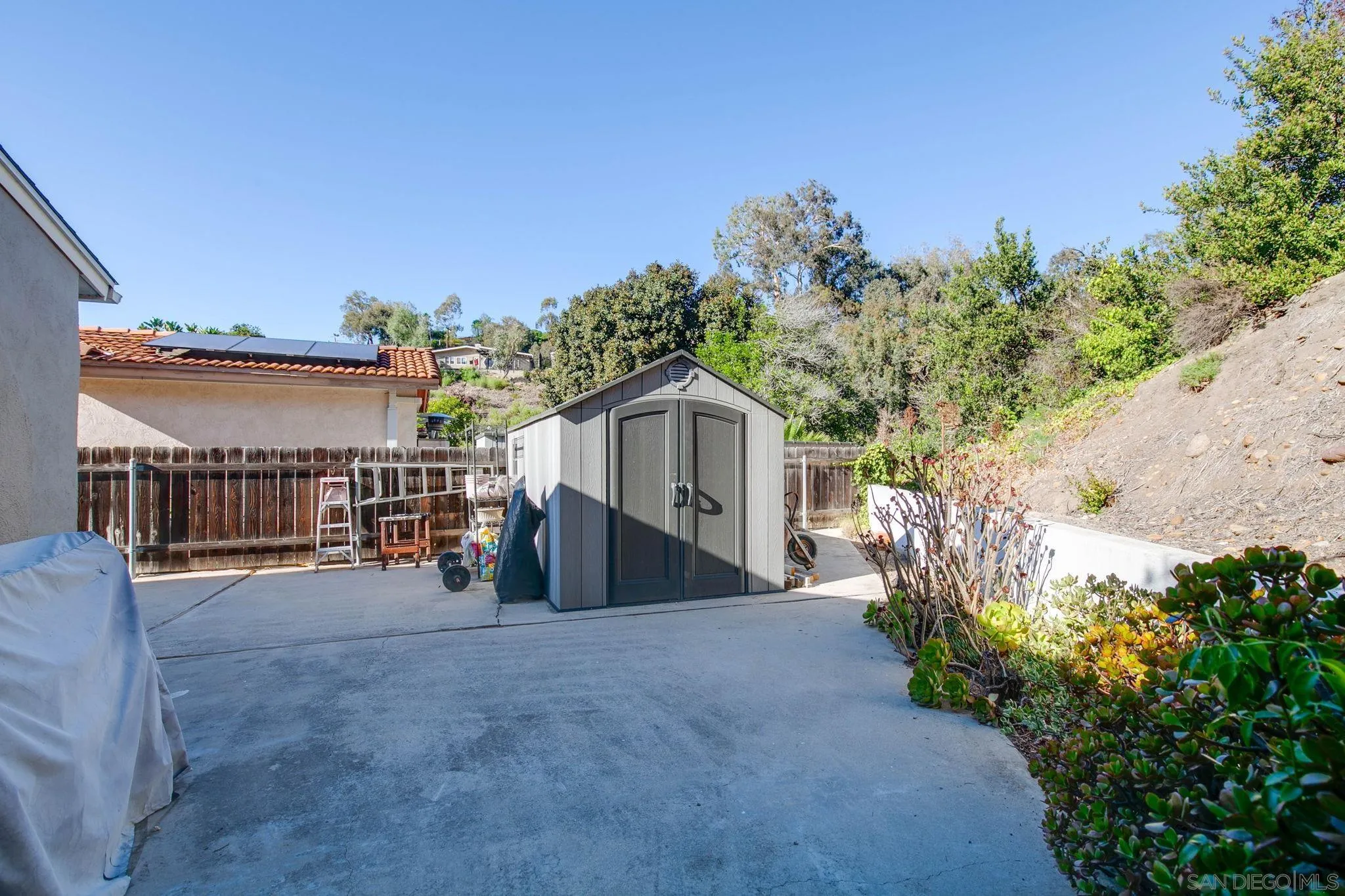 https://cdn.realtyfeed.com/cdn/127/250041297/c7c69608173e6a8c3a39a6b33e65bcf8.webp