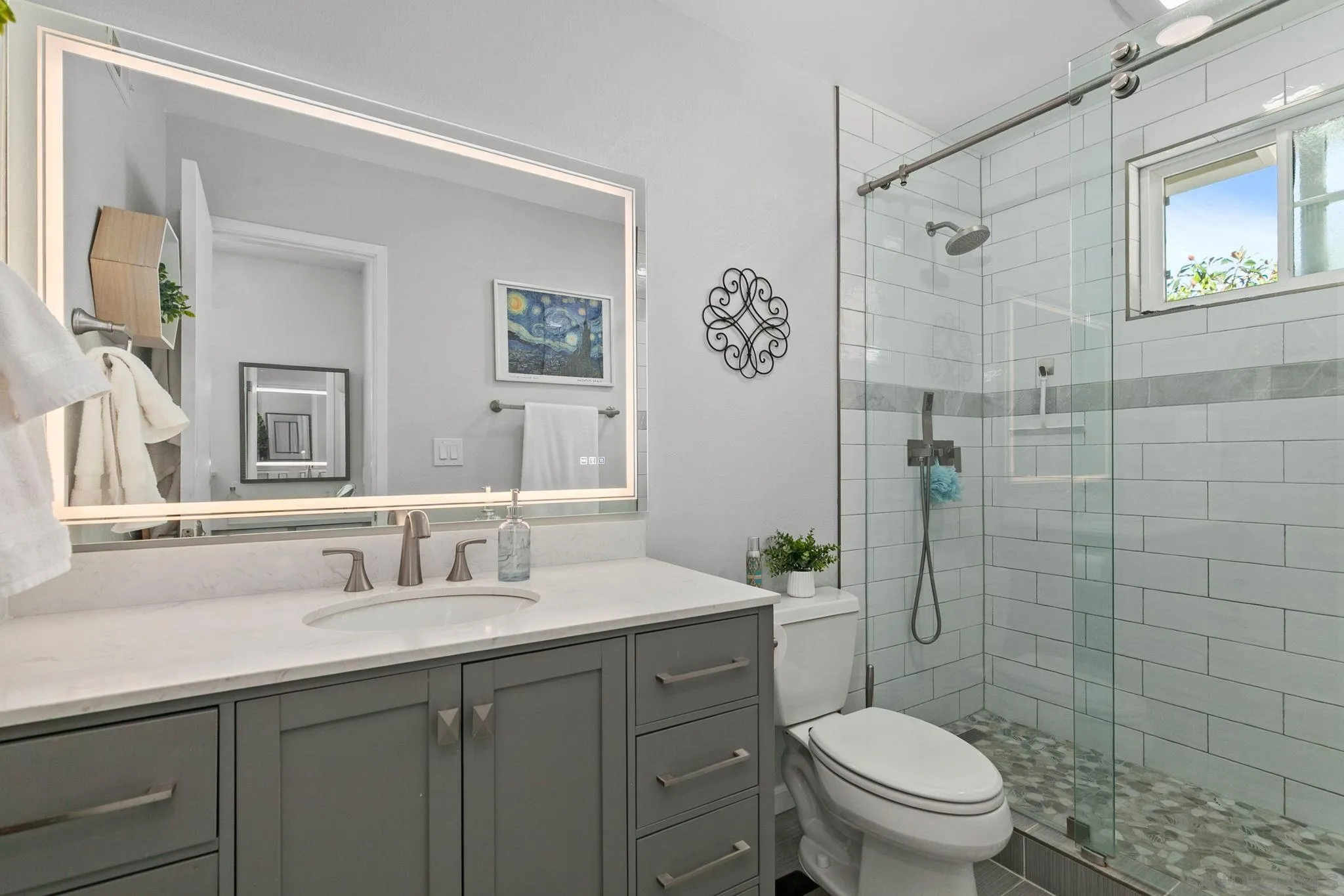 https://cdn.realtyfeed.com/cdn/127/250041297/f25081cfea700af486a641b609e6dafe.webp