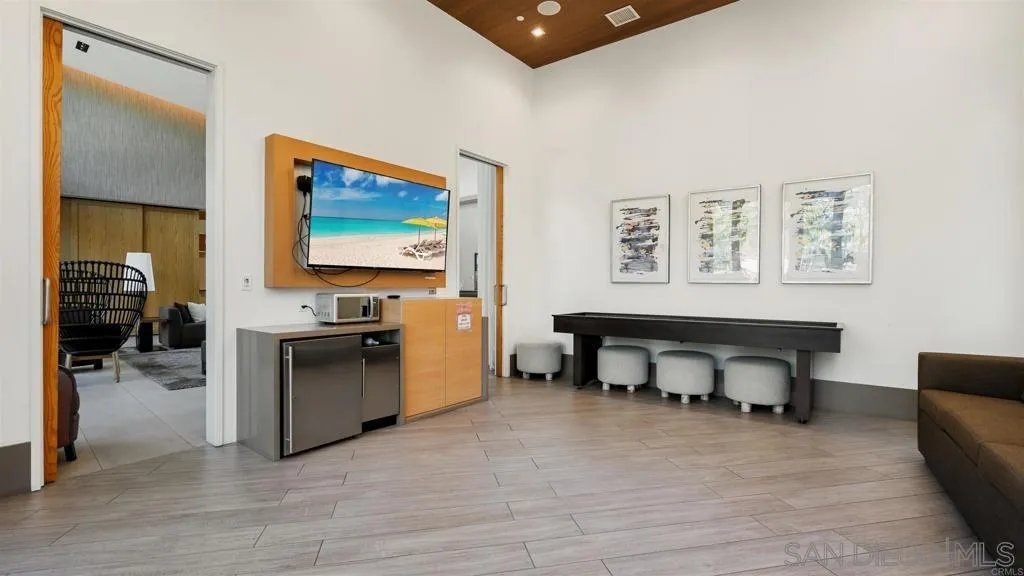 https://cdn.realtyfeed.com/cdn/127/250041300/bdfd1b5d7fac8d7e1ae0e01e4efa975c.webp