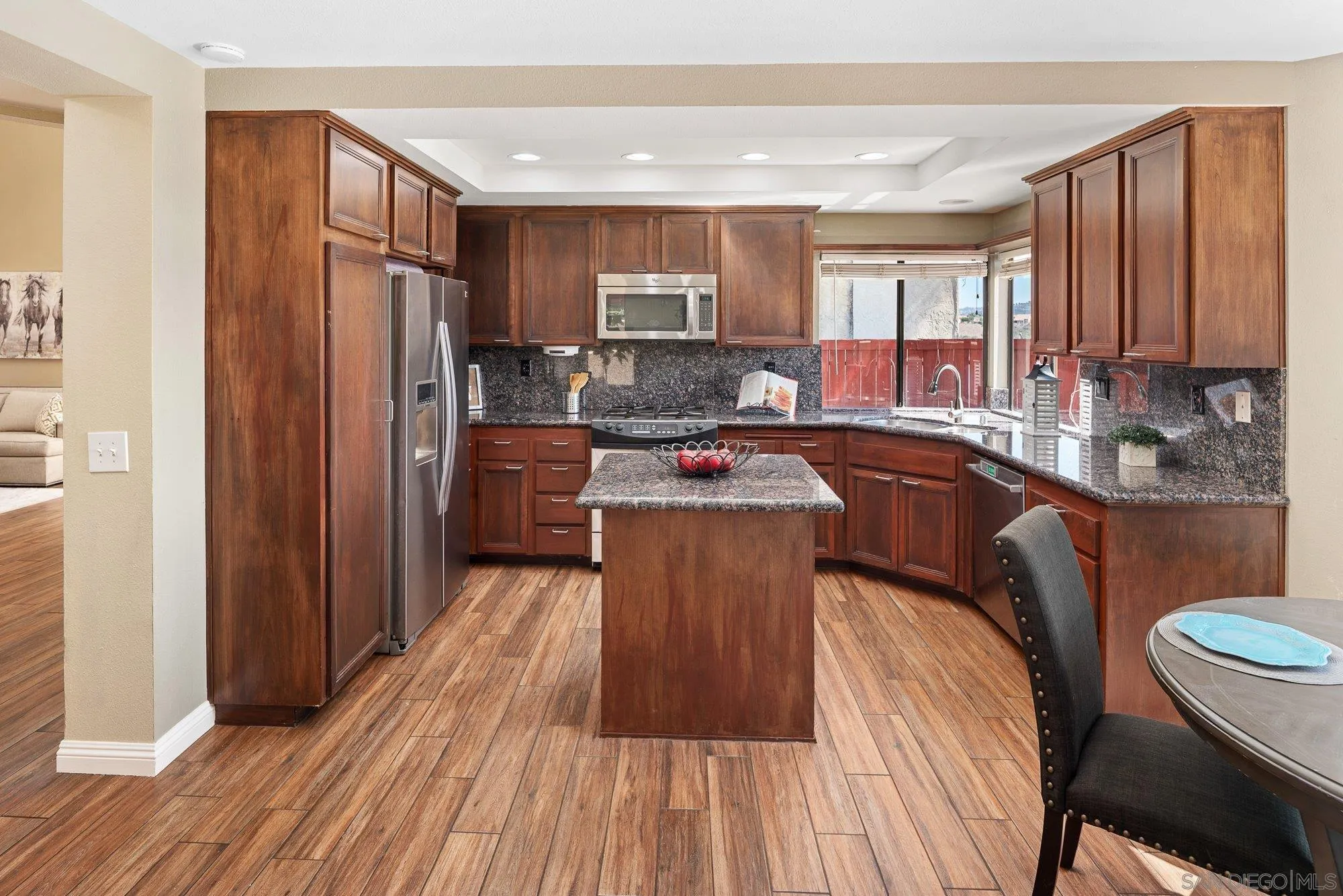 https://cdn.realtyfeed.com/cdn/127/250041302/c38b3fffdd8c2d965d2379b27674719e.webp