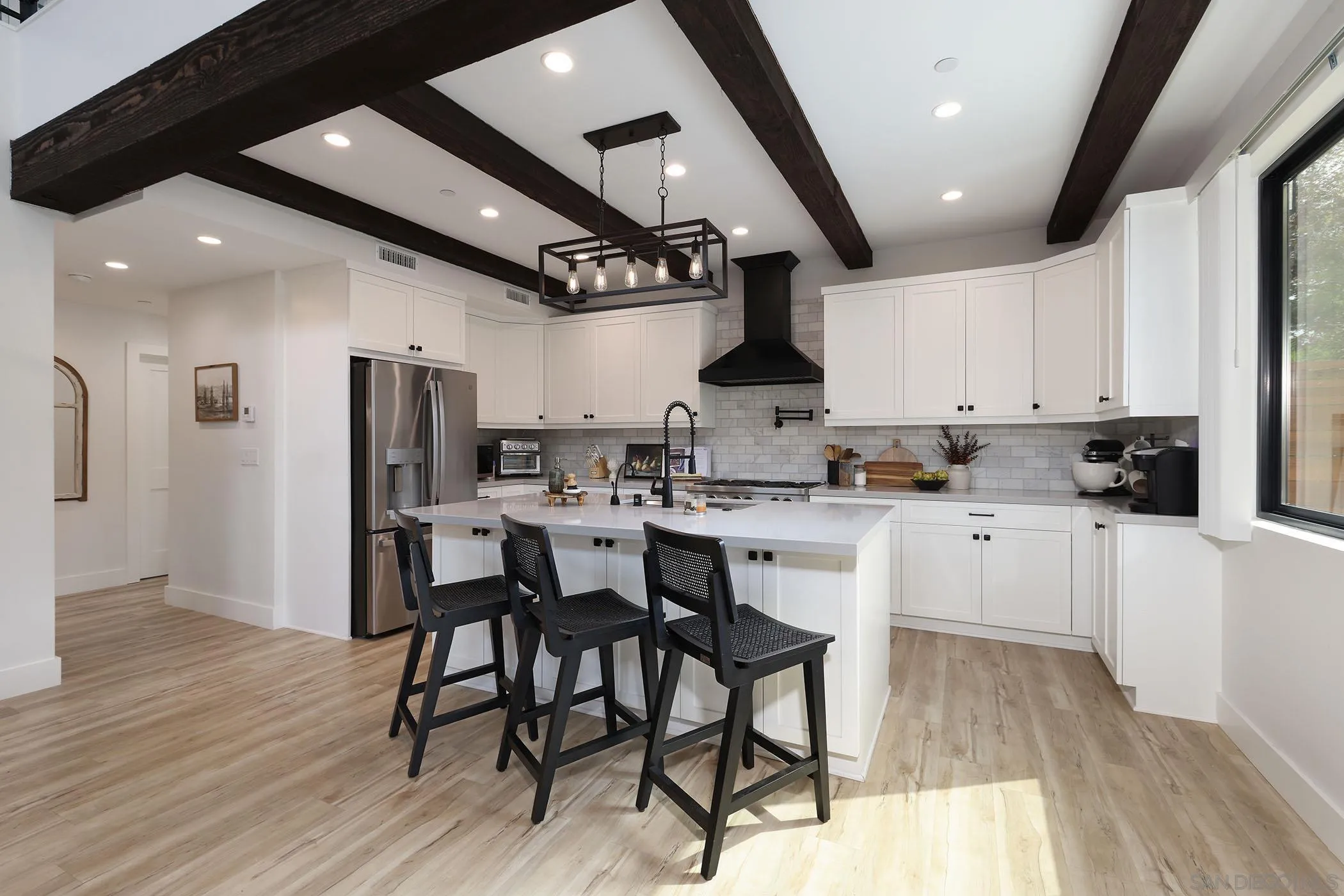 https://cdn.realtyfeed.com/cdn/127/250041305/5ac63d3da180c426f08c21d61714fadb.webp