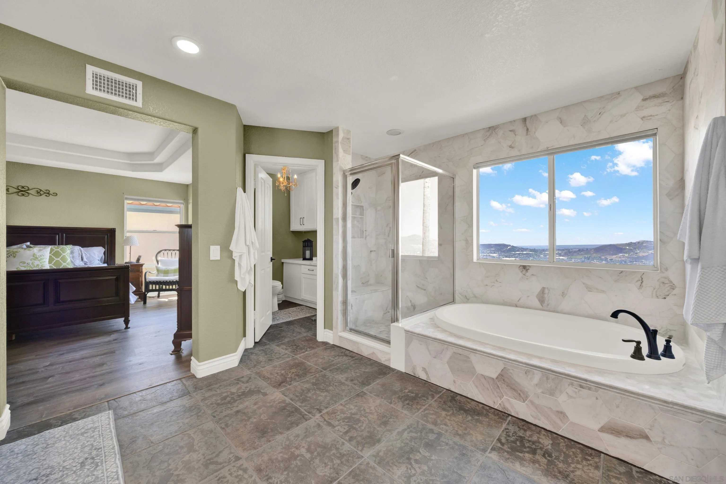 https://cdn.realtyfeed.com/cdn/127/250041307/792366b05c84fe4e2b36eb53d8cd22cc.webp