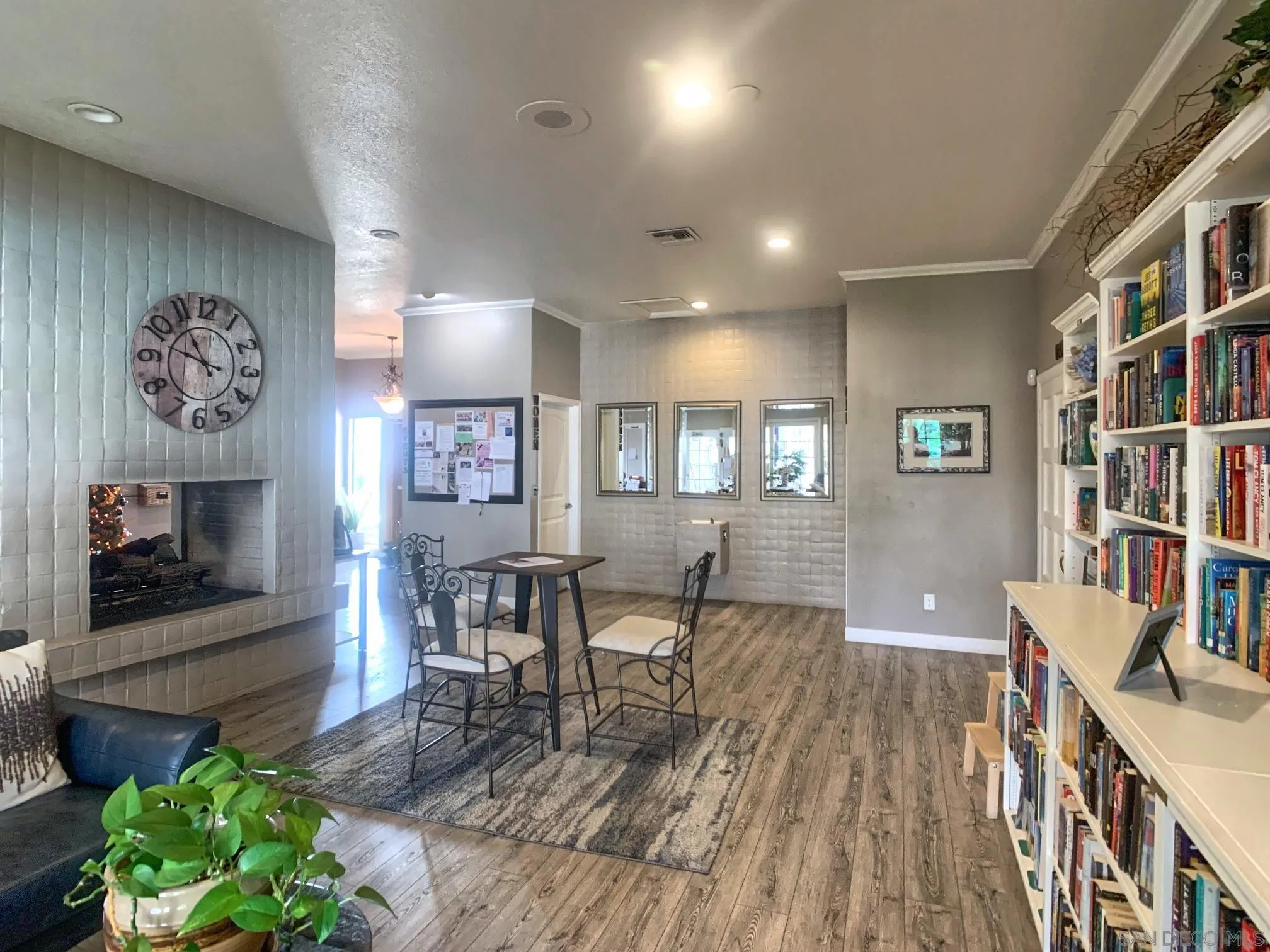 https://cdn.realtyfeed.com/cdn/127/250041309/0745dce25cc2b81333e91a6faed70368.webp