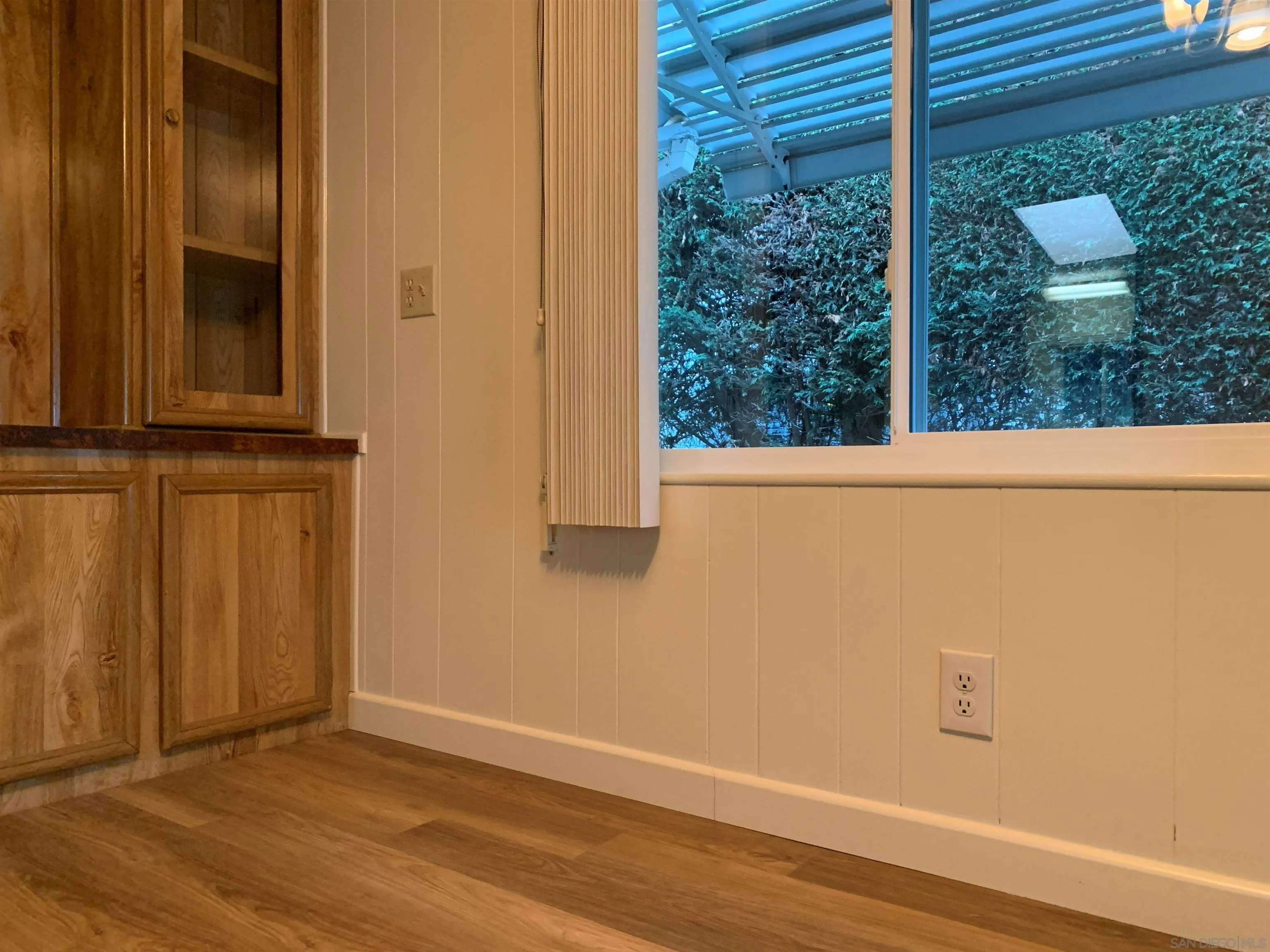 https://cdn.realtyfeed.com/cdn/127/250041309/361cf20eb197a98d450a3f143432faed.webp