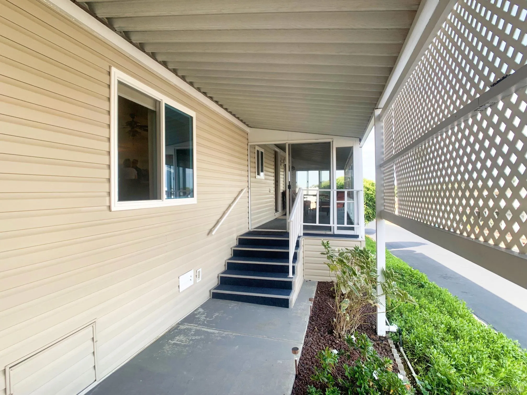 https://cdn.realtyfeed.com/cdn/127/250041309/d54e39c7daff510d36abdb270d5e24c4.webp