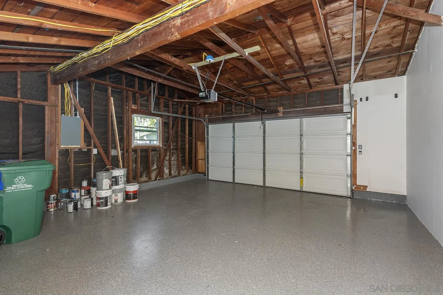https://cdn.realtyfeed.com/cdn/127/250041316/00a627eda50b691b5e174cfebc258c55.webp